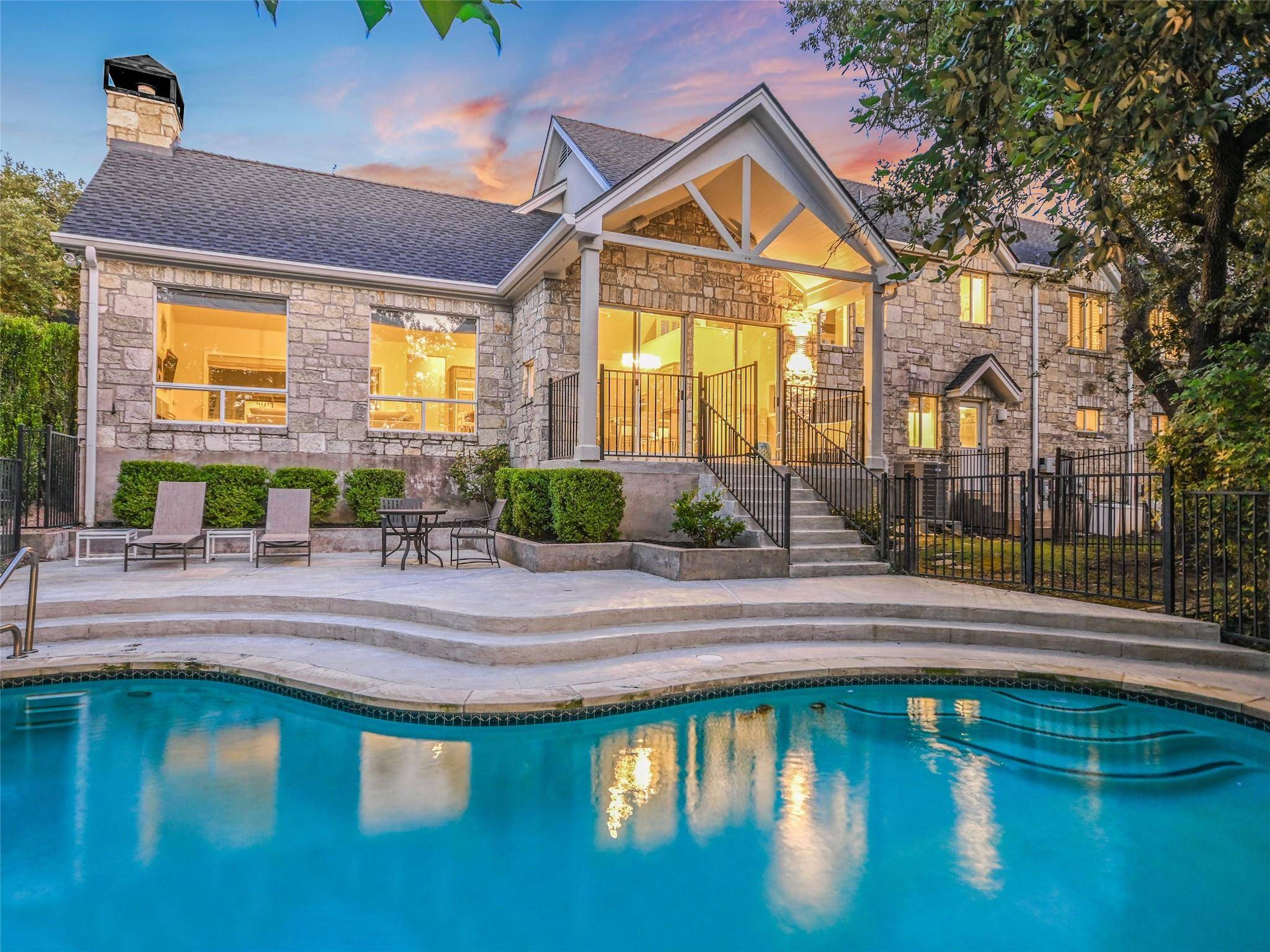 Austin, TX 78746,417 BEARDSLEY LN