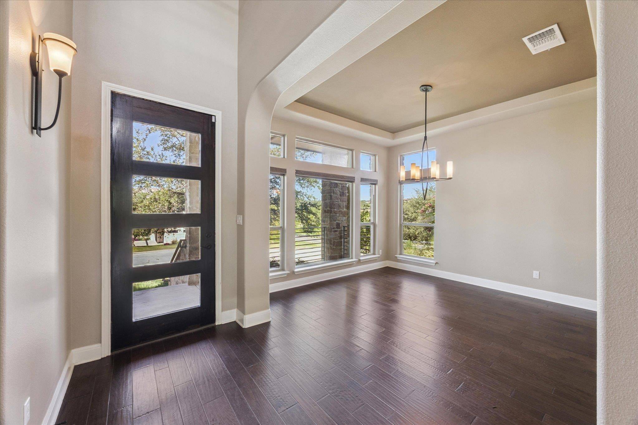 Austin, TX 78738,101 Stephanie LN