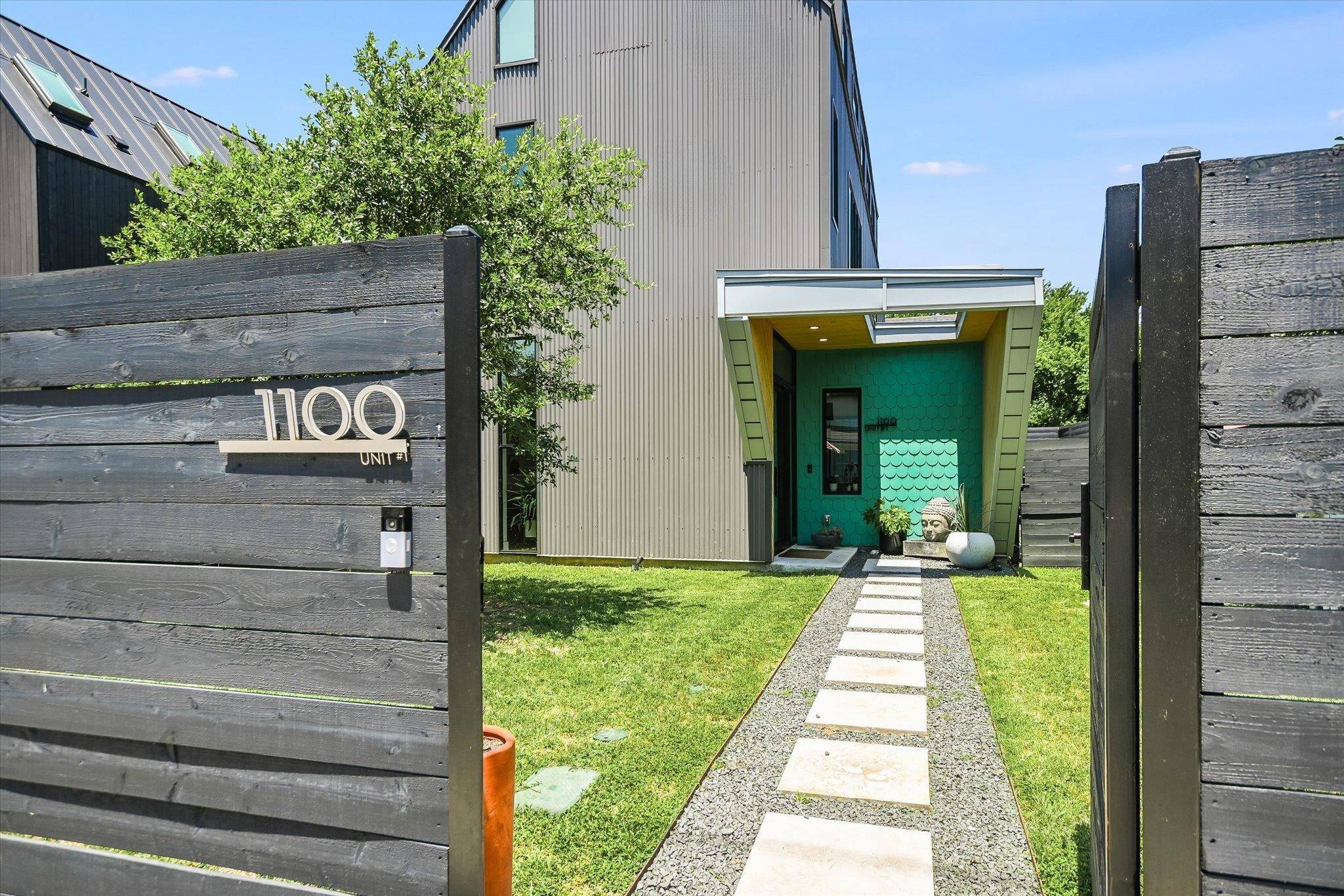 Austin, TX 78702,1100 Brass ST #1