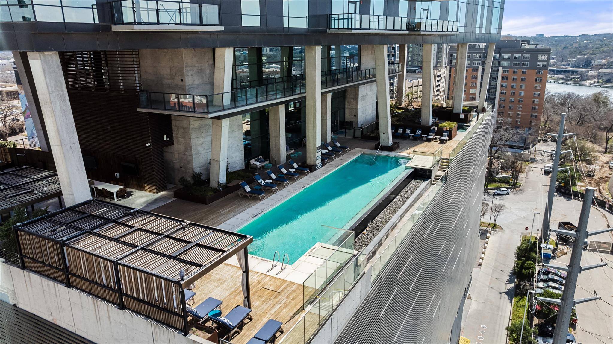 Austin, TX 78701,70 Rainey ST #1701