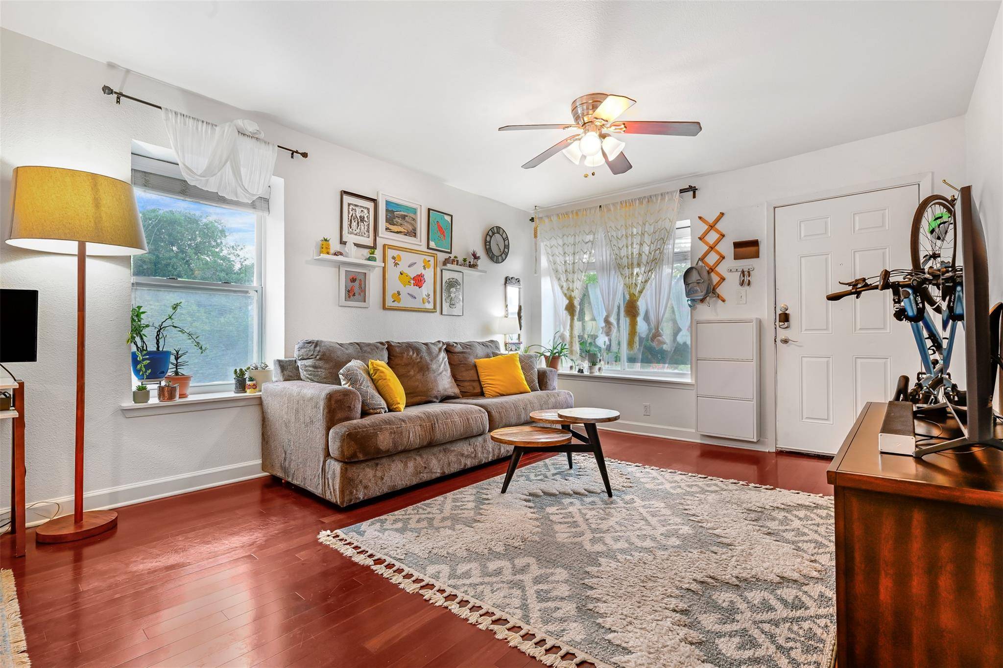 Austin, TX 78704,2020 S Congress Ave #2213