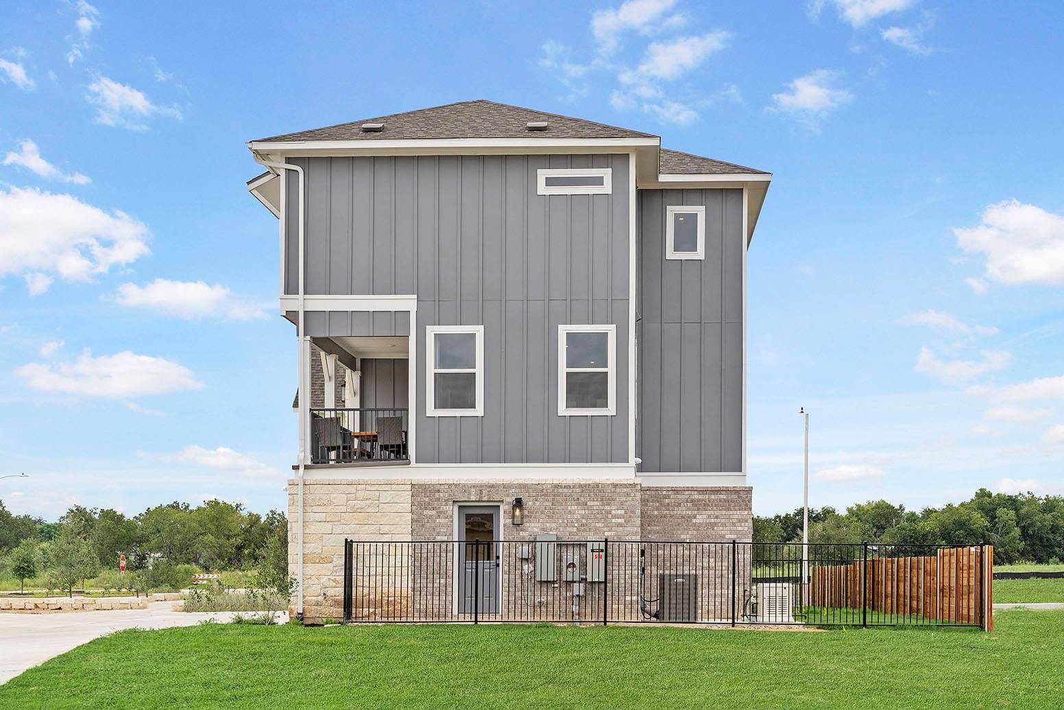 Austin, TX 78747,6300 Stockman DR #3