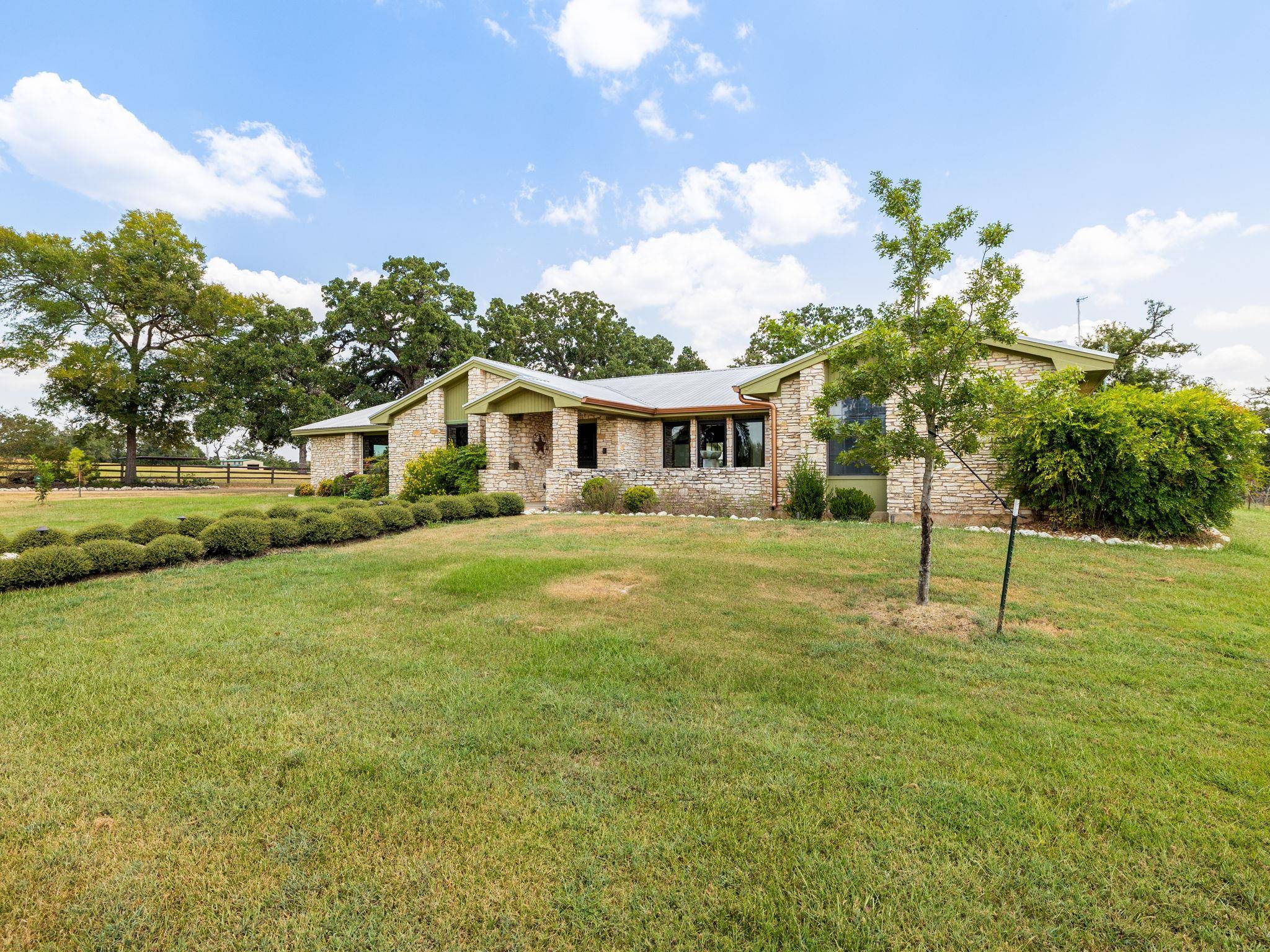 Lexington, TX 78947,1045 Private Road 7005