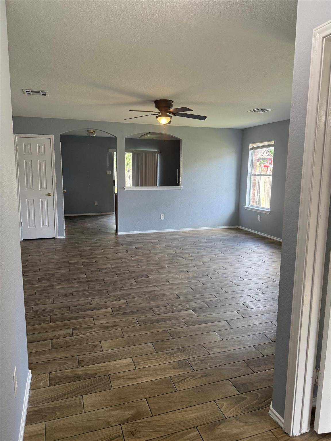 Leander, TX 78641,215 Mesa DR