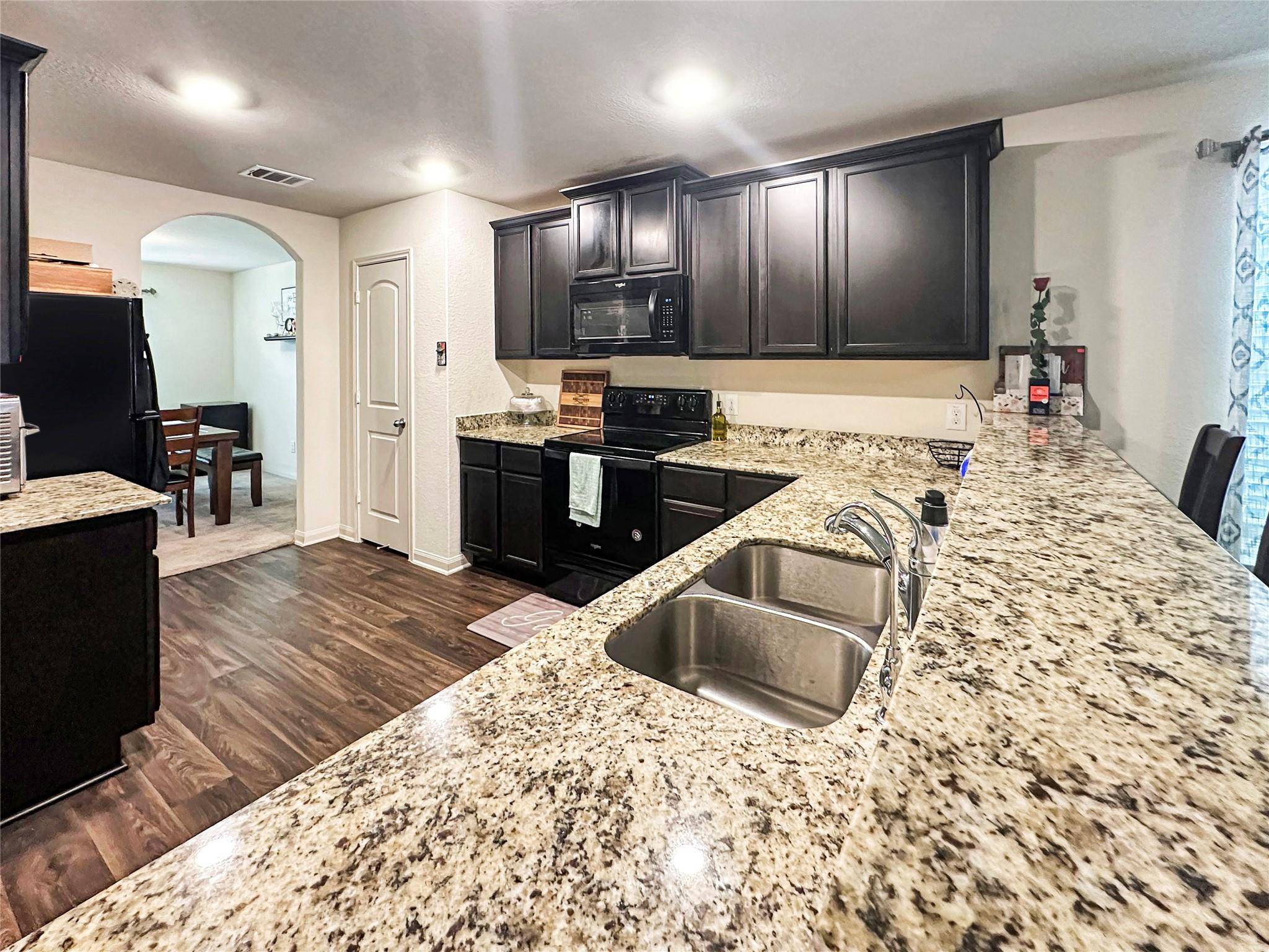 Jarrell, TX 76537,685 Yearwood LN