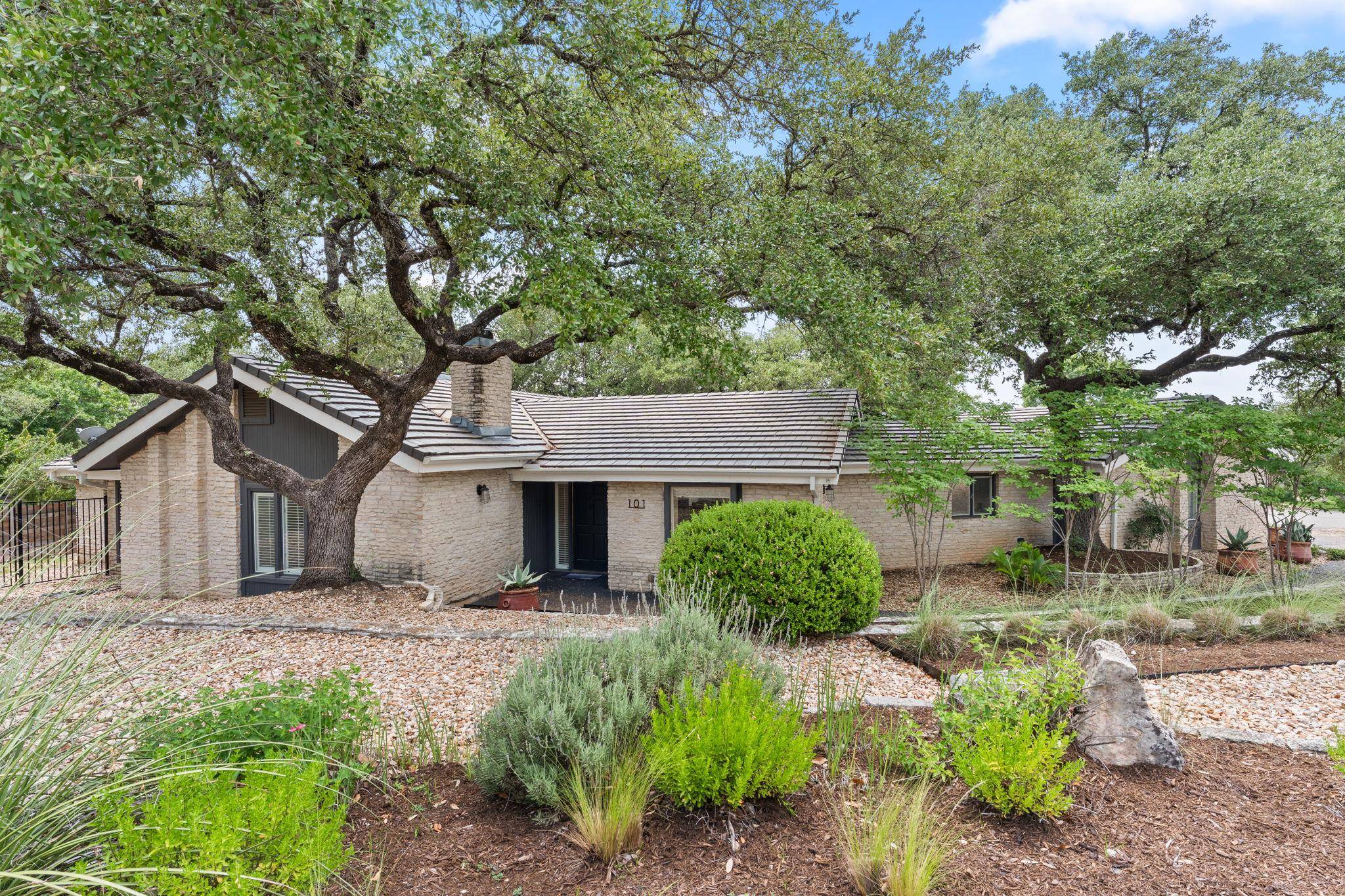 Lakeway, TX 78734,101 Explorer CV