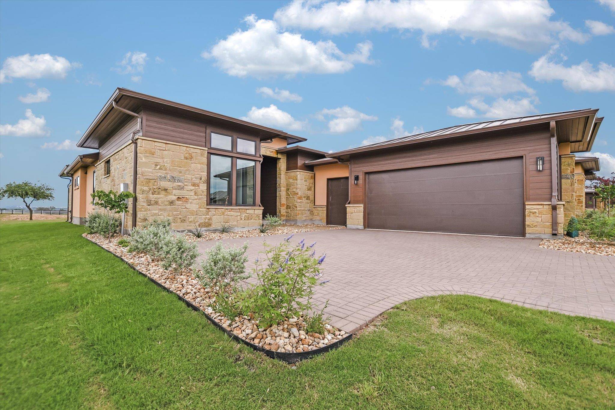 Spicewood, TX 78669,2401 Kahala Sunset DR