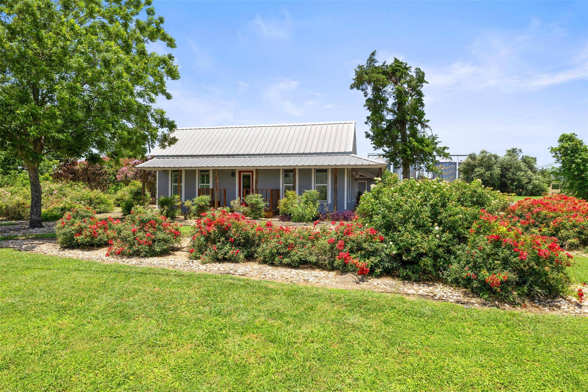 Thorndale, TX 76577,104 S 1st ST