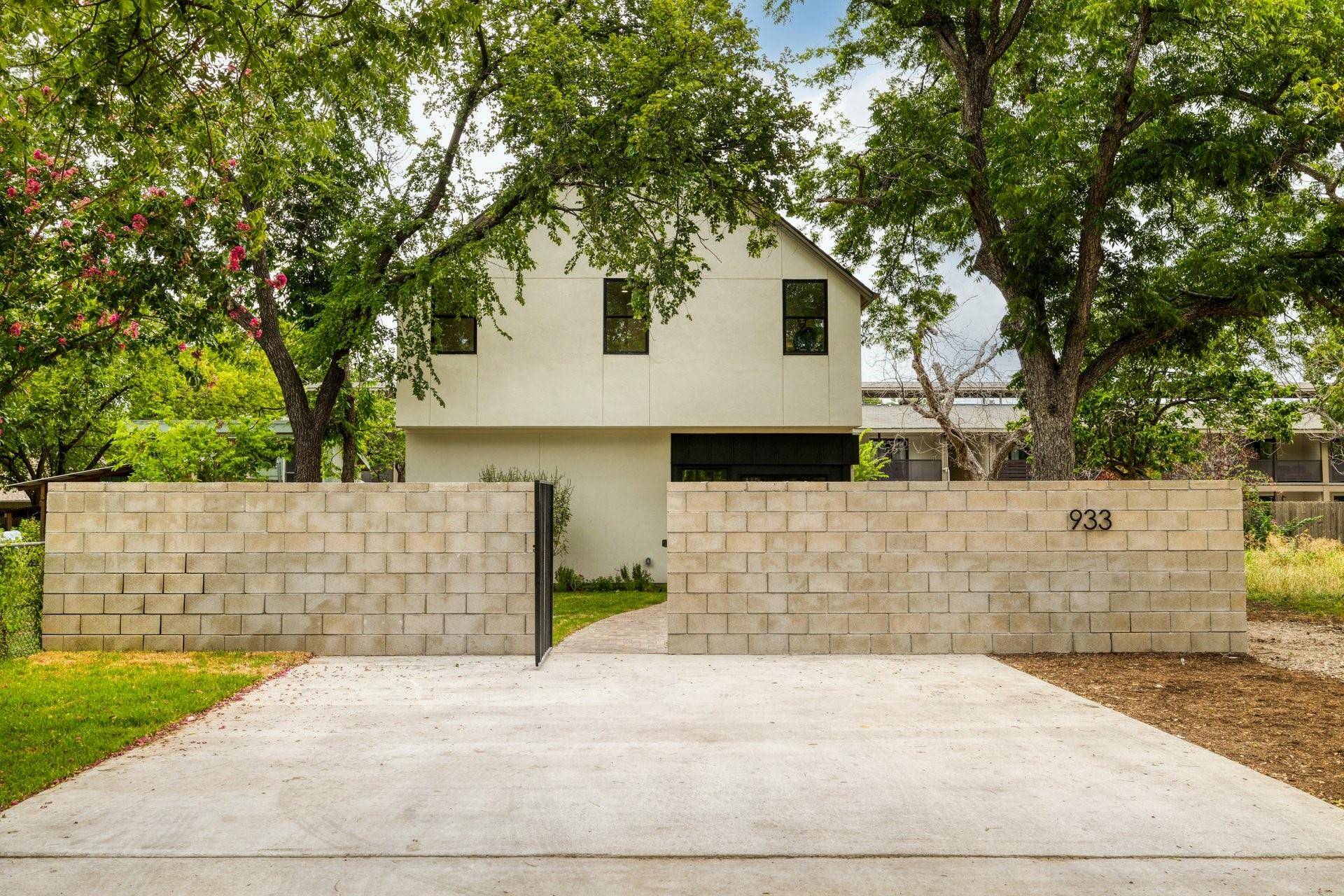 Austin, TX 78751,933 E 52nd ST