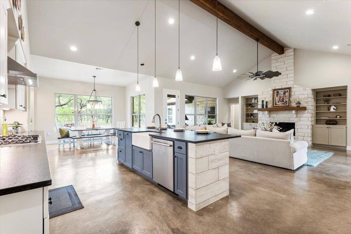 Georgetown, TX 78633,909 Highland Spring LN