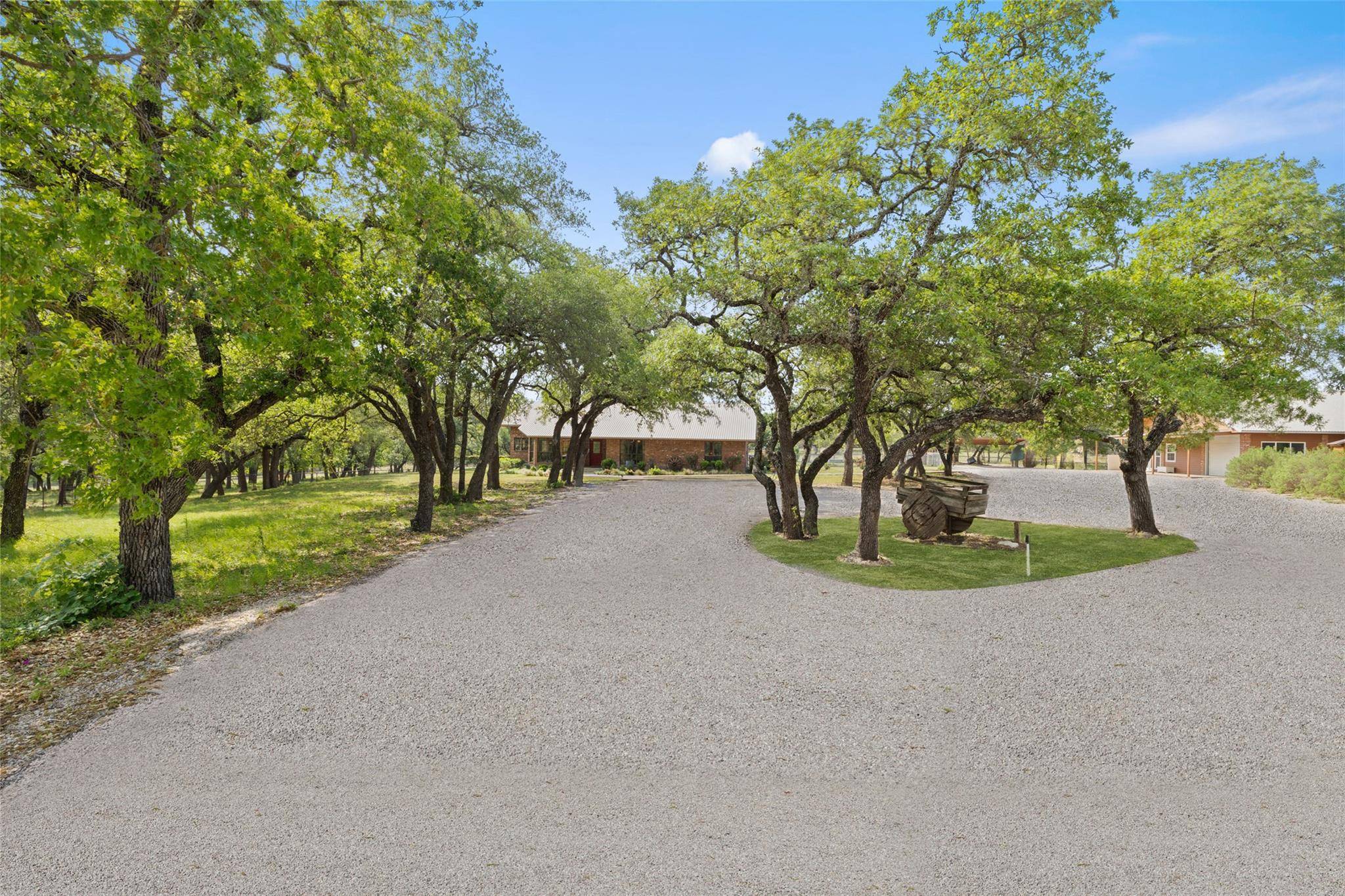 Lampasas, TX 76550,423 County Road 1010