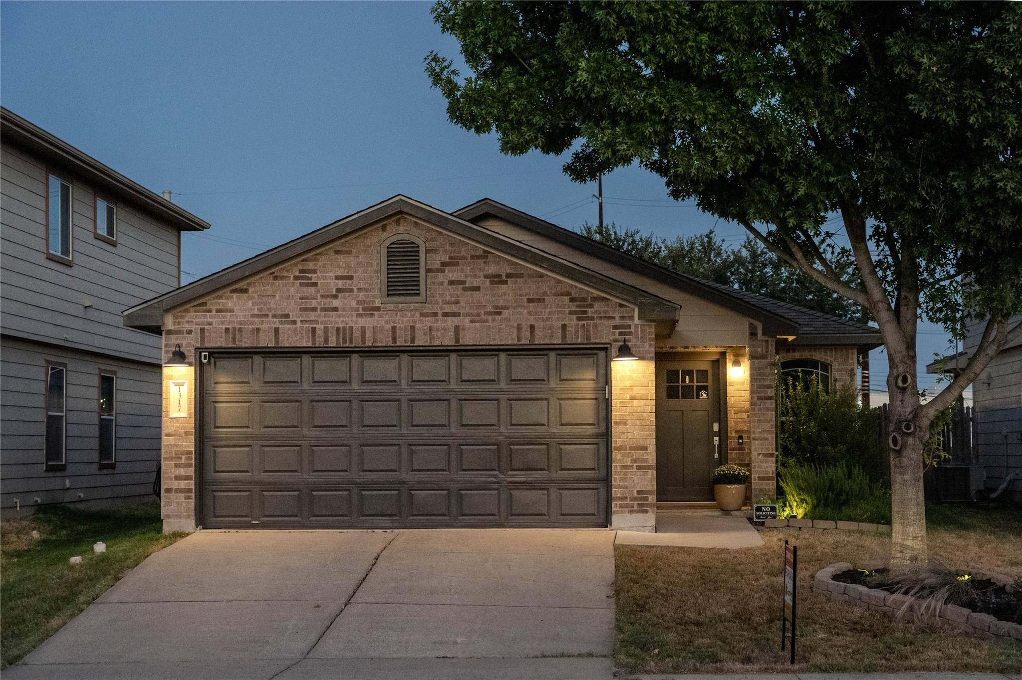 Austin, TX 78741,1317 Coriander DR