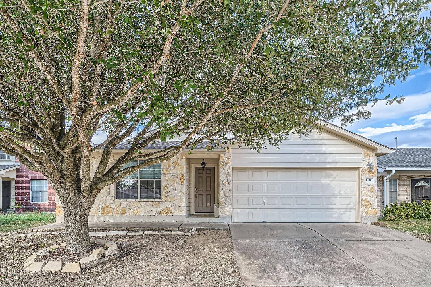 Elgin, TX 78621,18412 Cloudmore LN