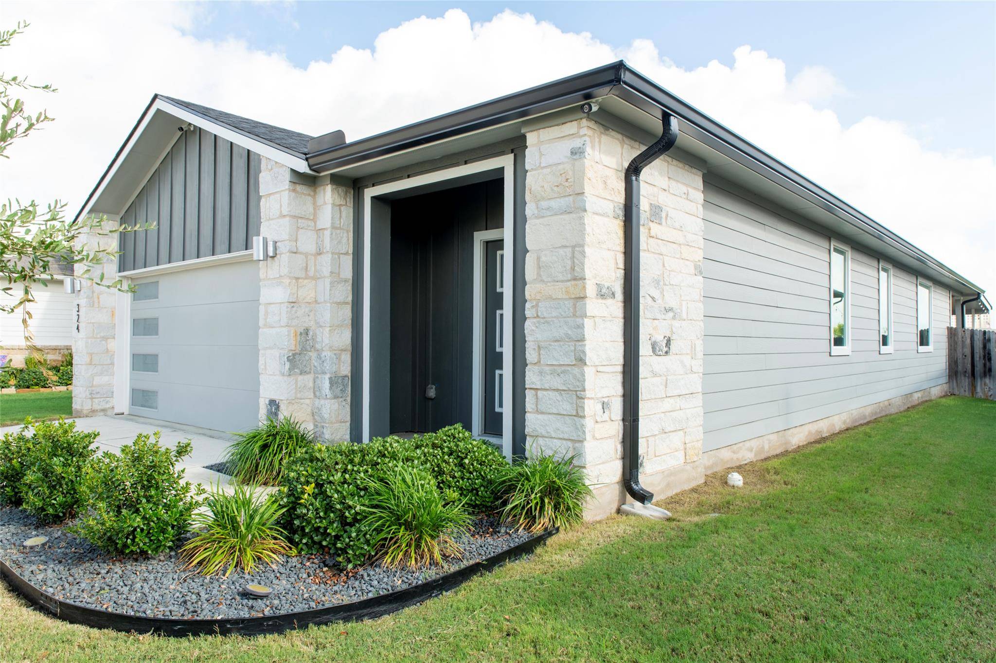 San Marcos, TX 78666,324 Millbrook BLVD