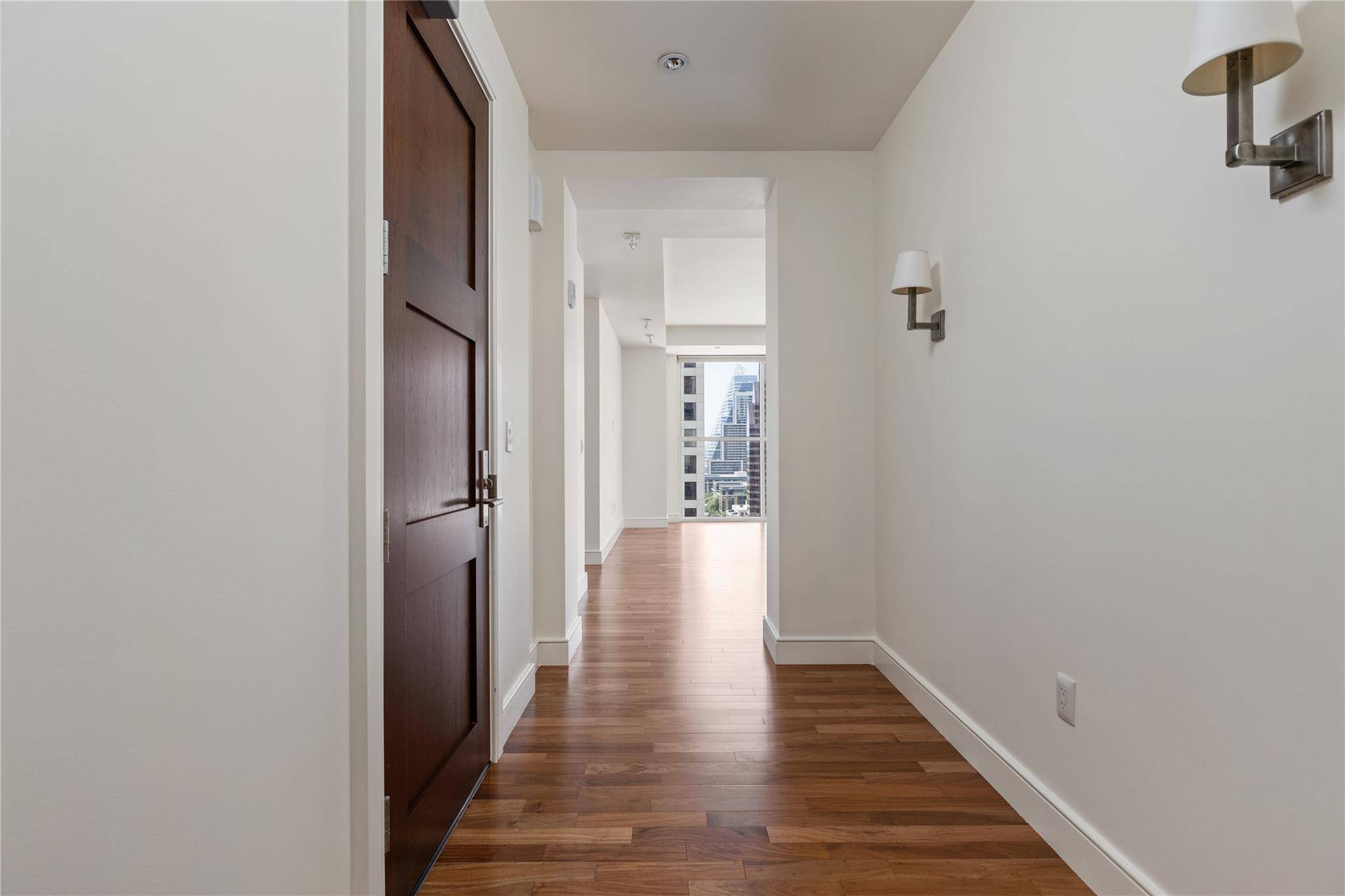Austin, TX 78701,98 San Jacinto BLVD #1502