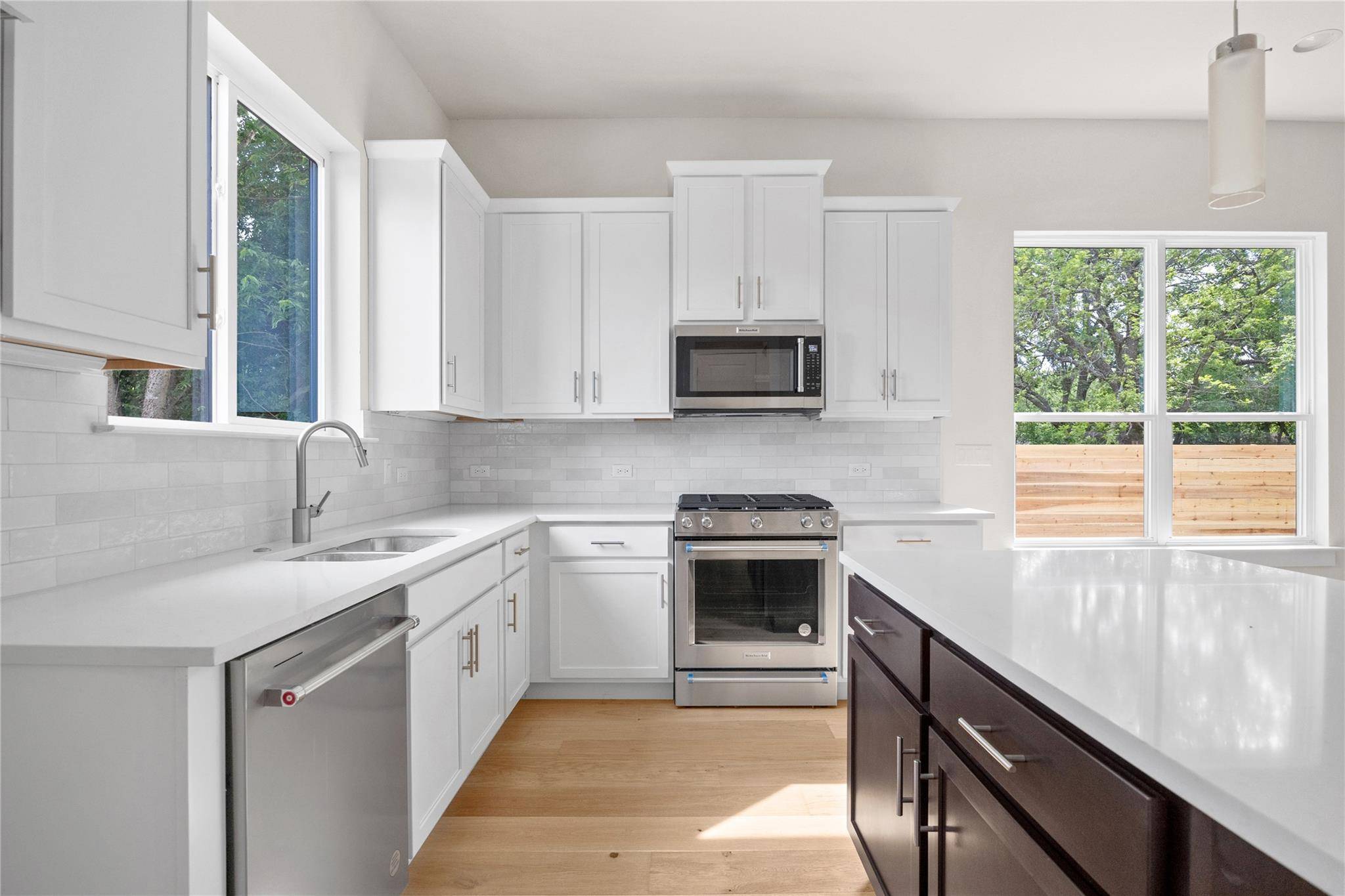 Austin, TX 78702,760 Mansell DR