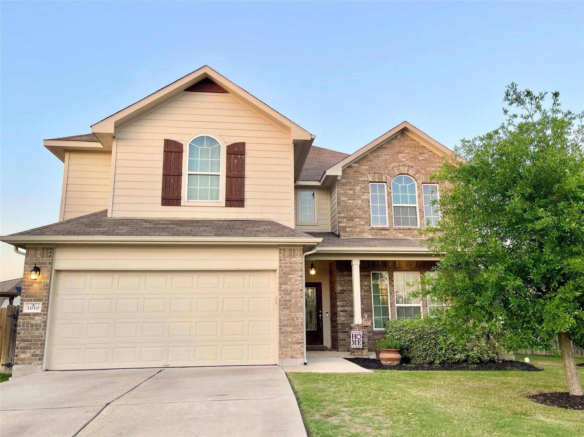 Hutto, TX 78634,1010 Papaya CV