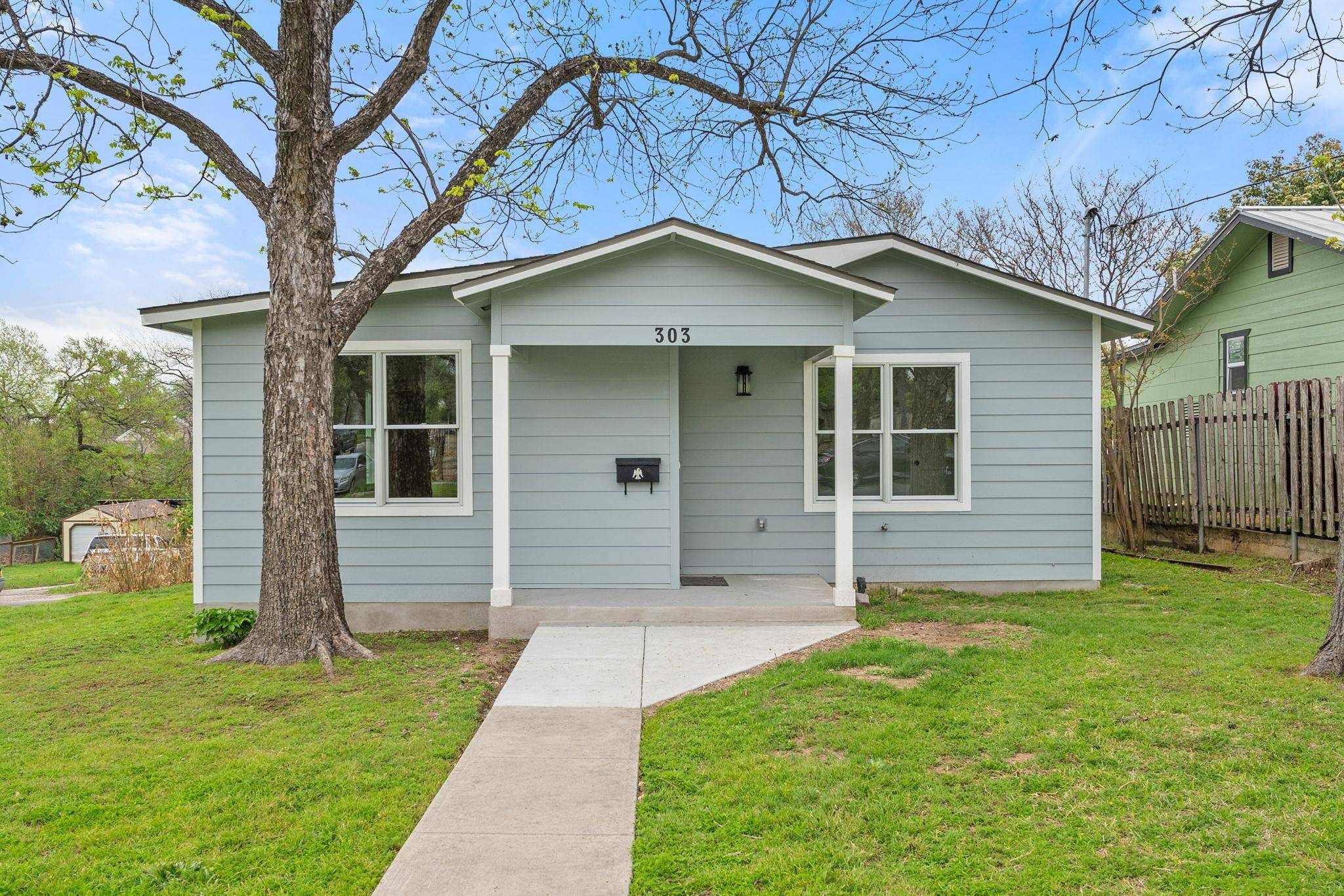 Georgetown, TX 78626,303 S Elm ST