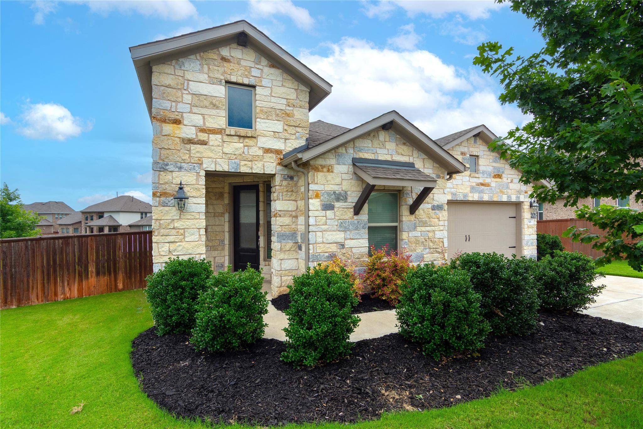 Georgetown, TX 78628,501 Sixpence LN