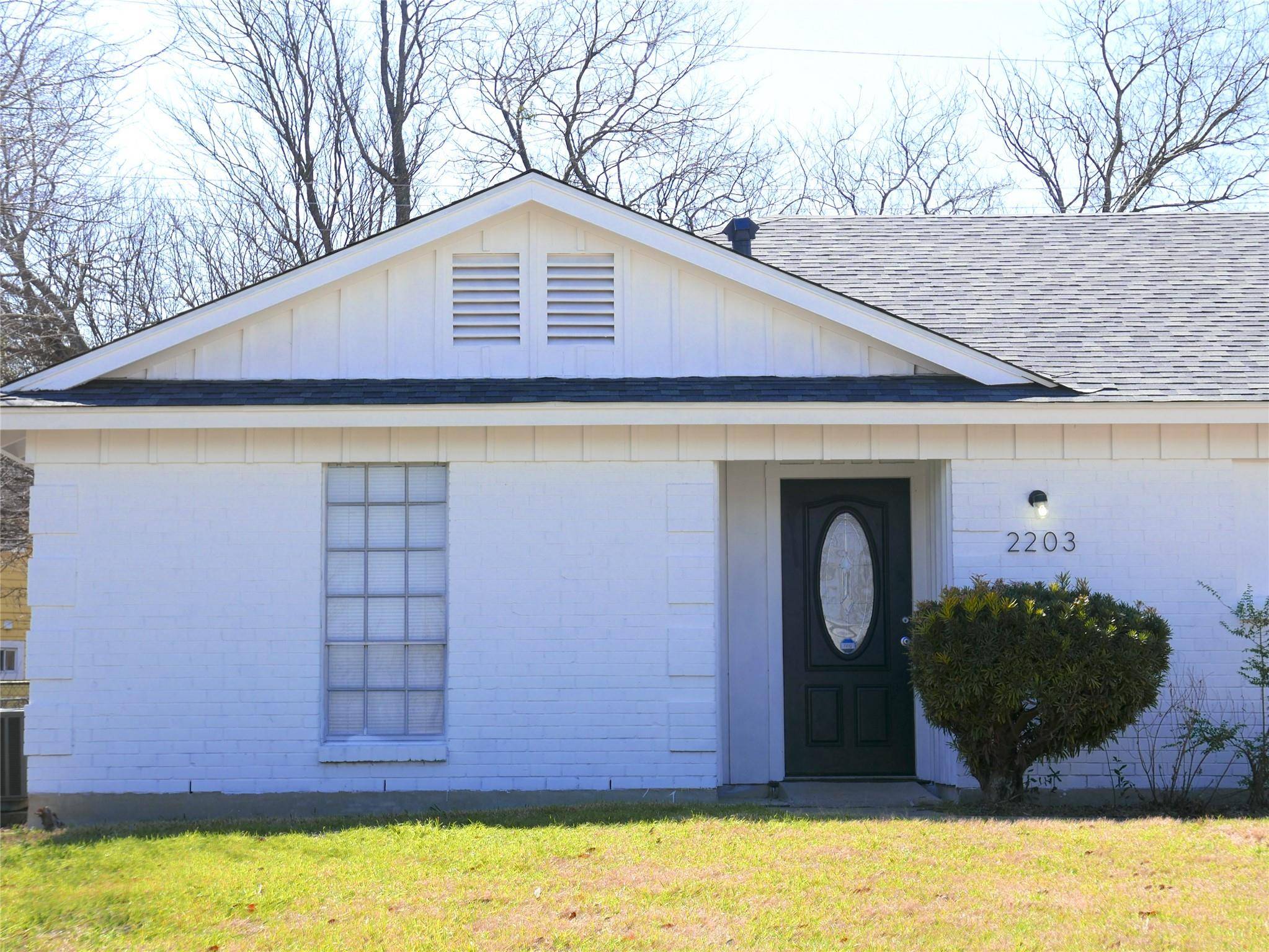 Austin, TX 78741,2203 Cadiz CIR