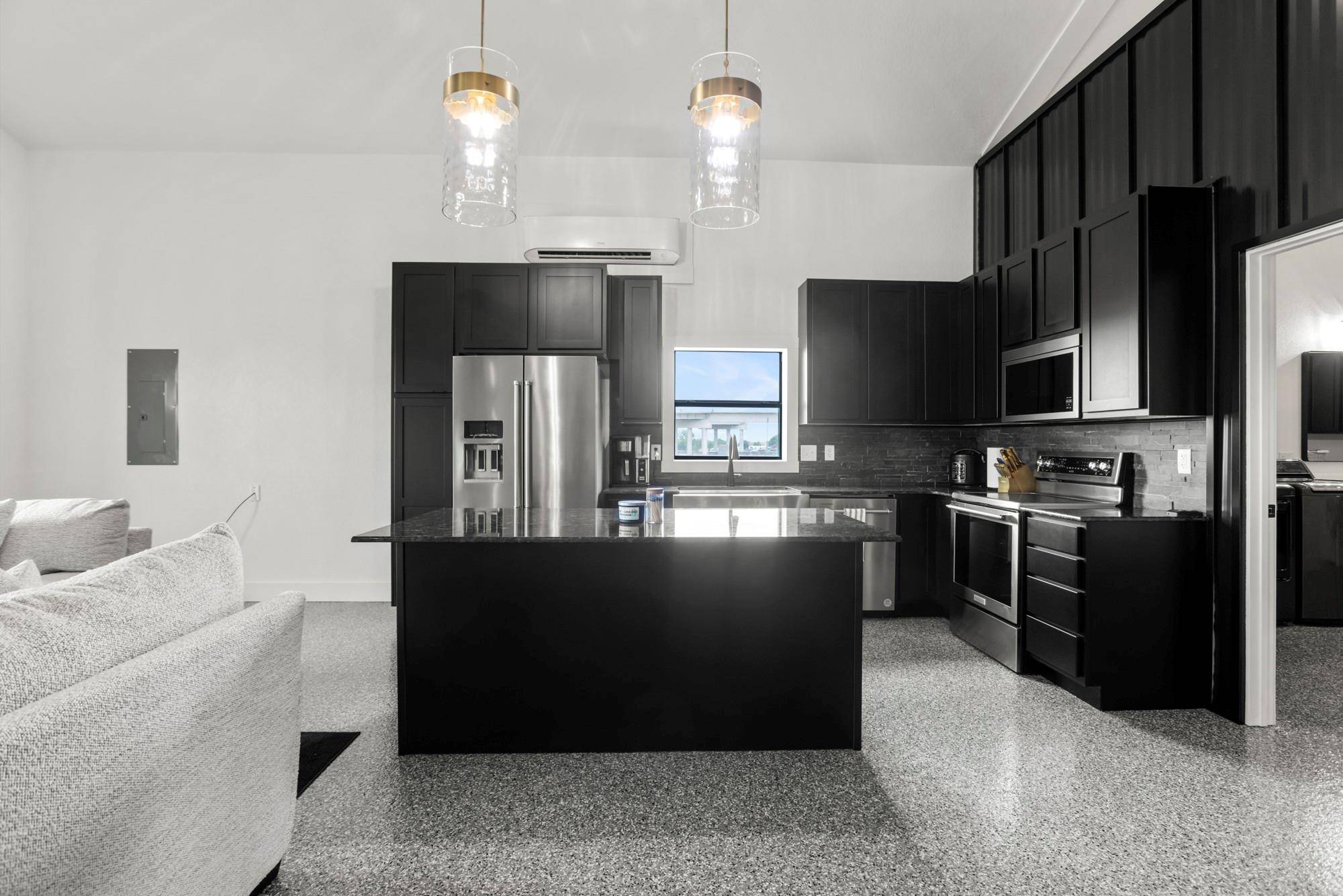 Rogers, TX 76569,295 Honey Bee LN