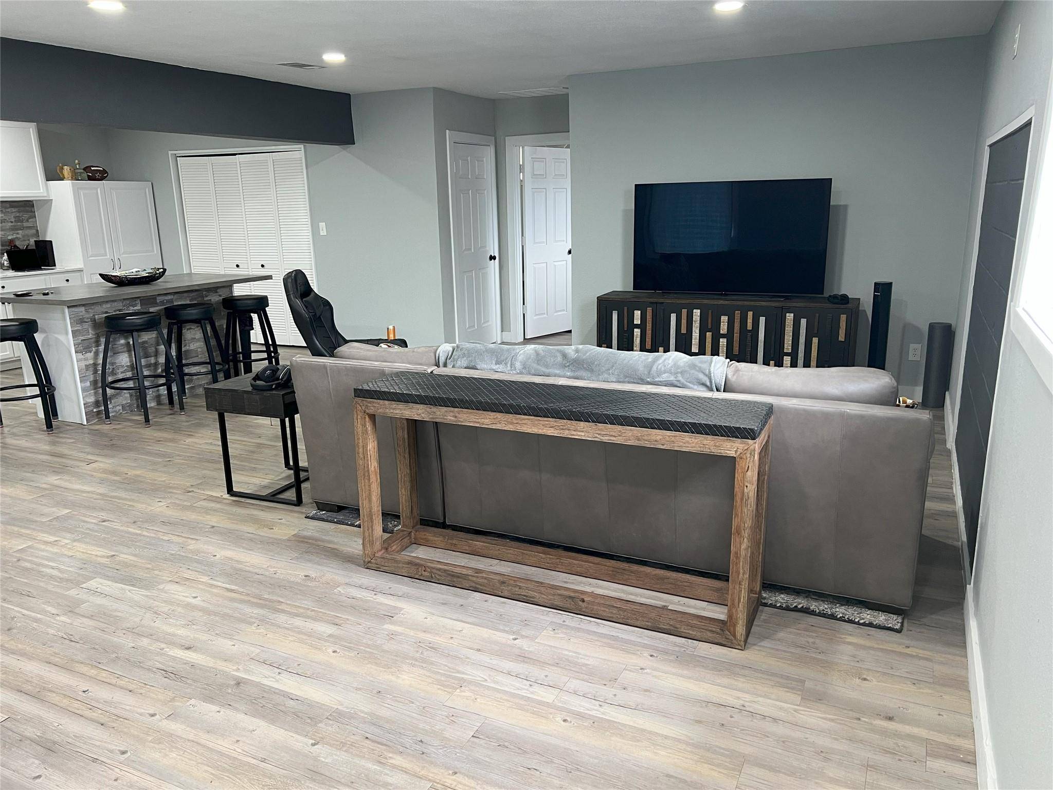 Leander, TX 78641,128 Skyview TER #B