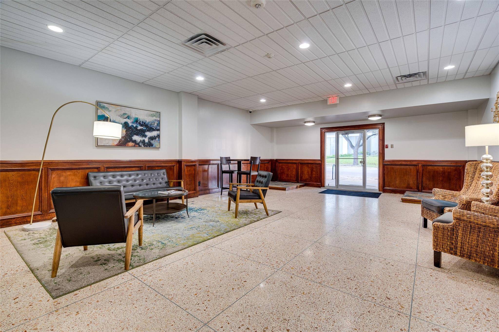 Austin, TX 78701,1800 Lavaca ST #214