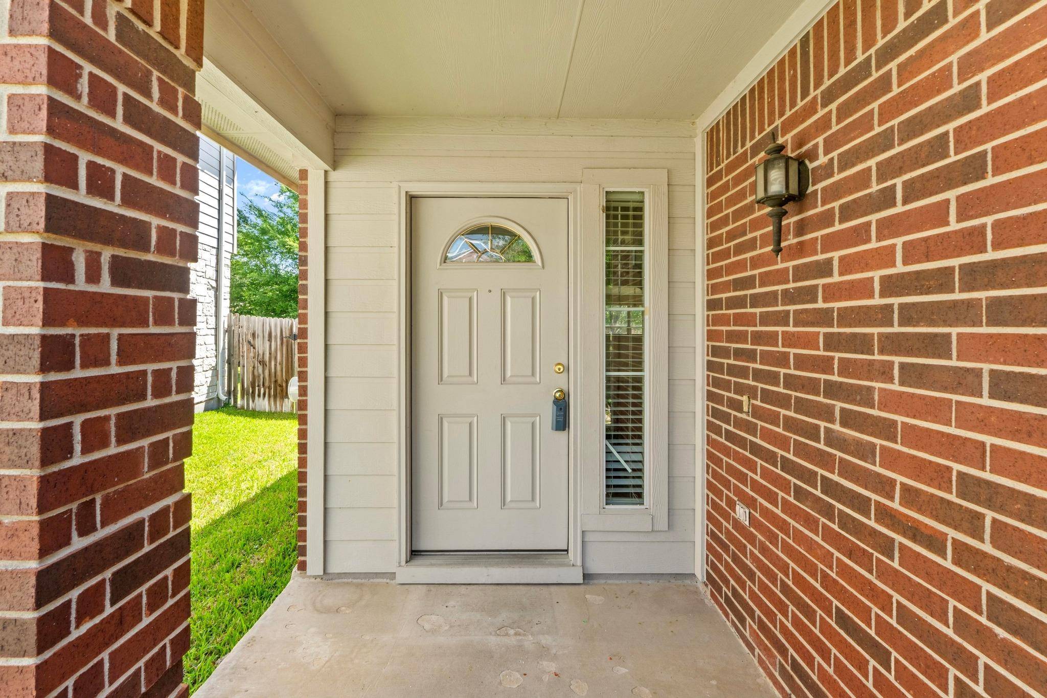 Pflugerville, TX 78660,20612 Farm Pond LN