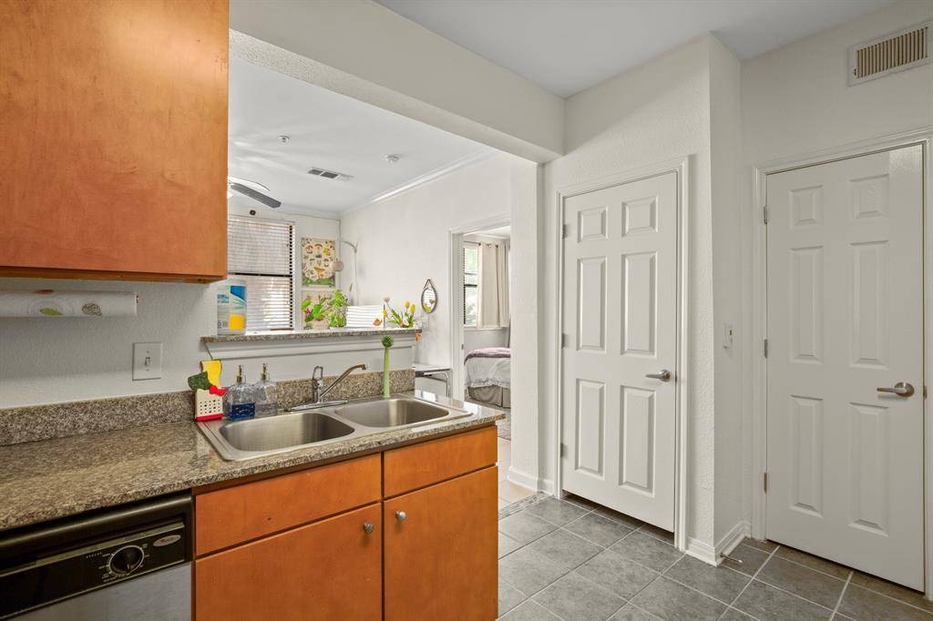 Austin, TX 78705,2502 Leon ST #102