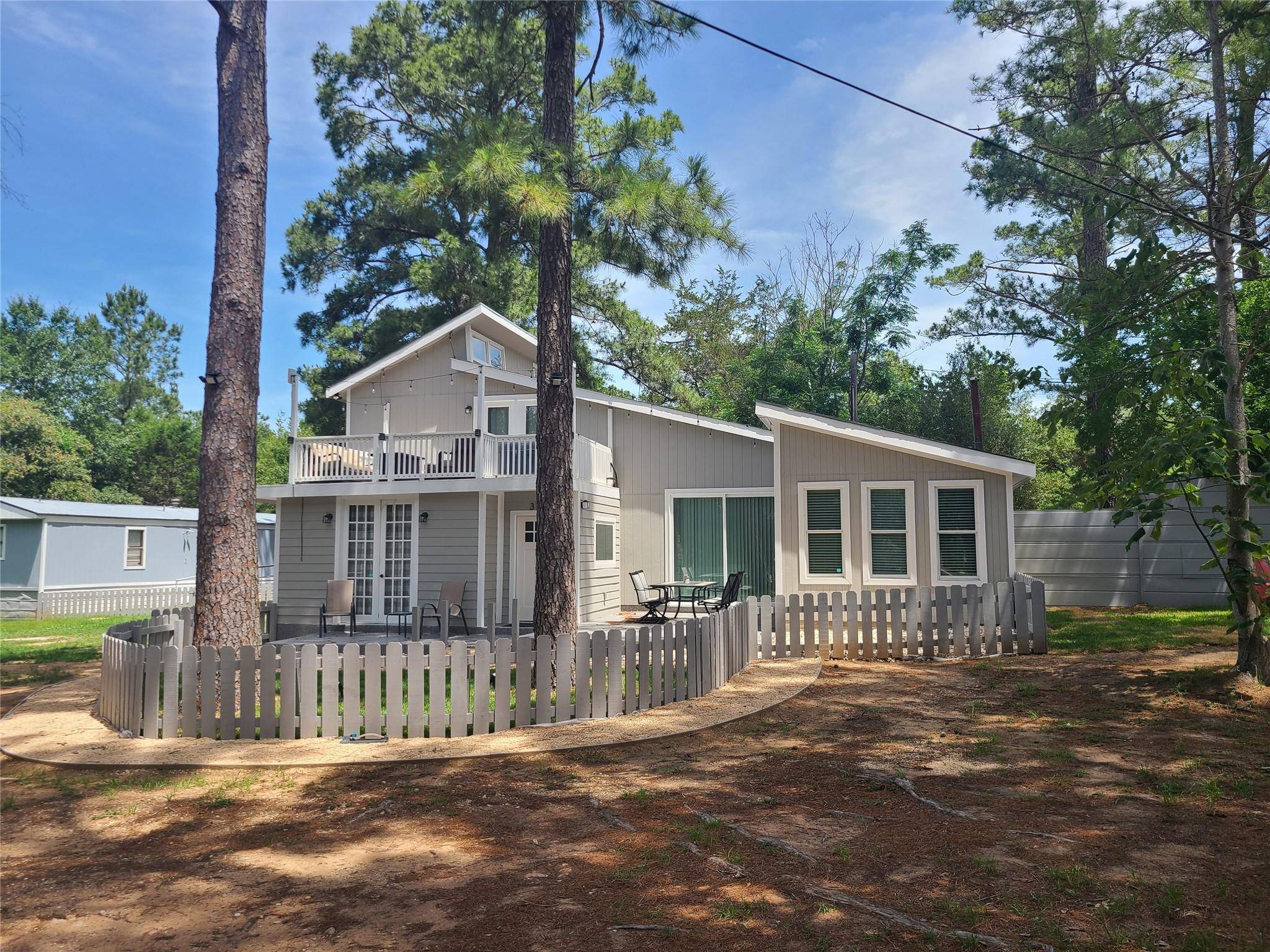 Bastrop, TX 78602,372 Plum ST