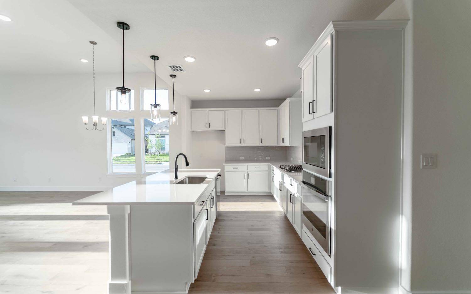 Liberty Hill, TX 78642,200 Hollister DR