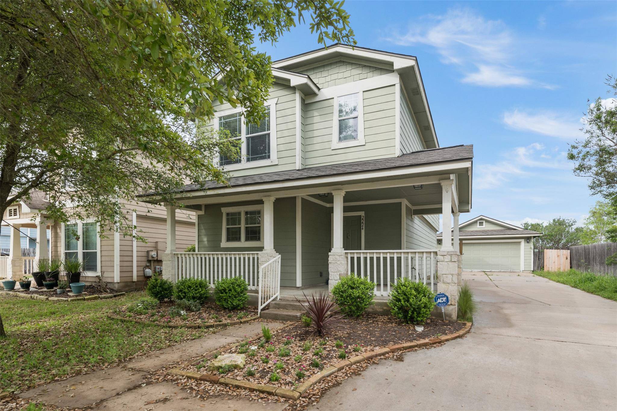 Round Rock, TX 78665,2224 Bluffstone DR