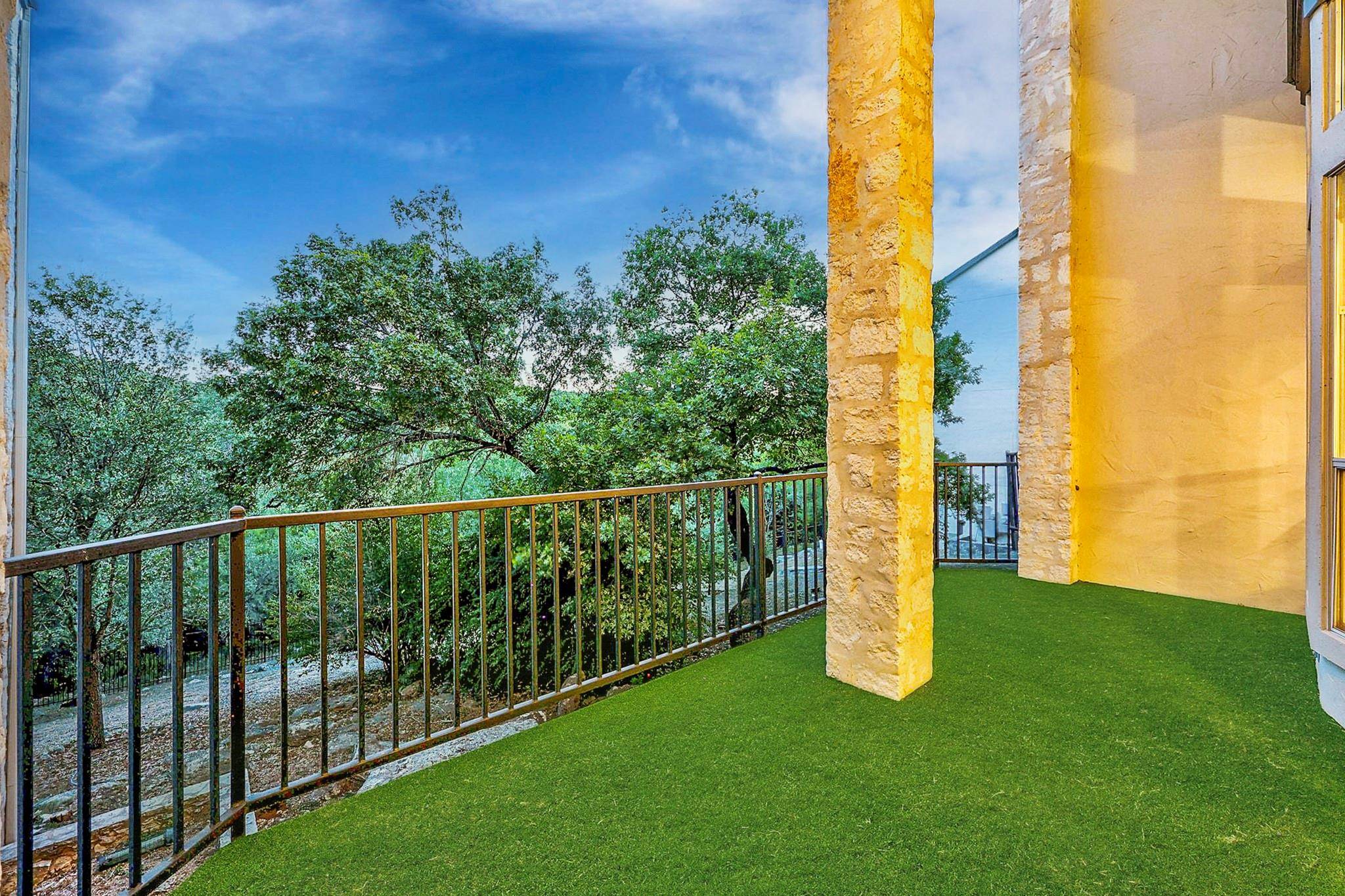 Austin, TX 78746,1701 Spyglass DR #11