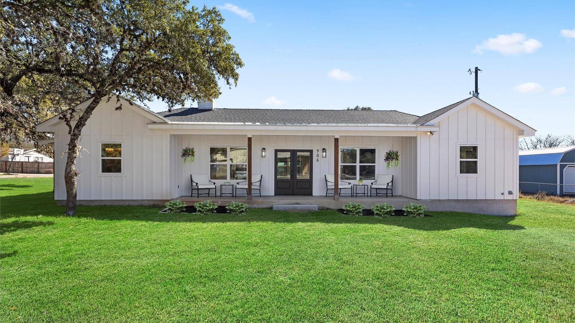Blanco, TX 78606,910 10th ST
