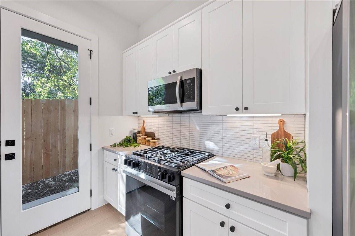 Austin, TX 78702,1809 Maple Ave #2