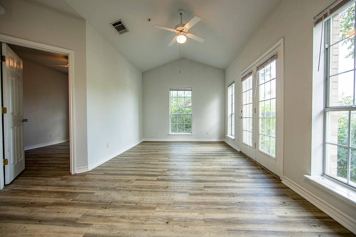 Austin, TX 78705,2204 San Gabriel ST #205