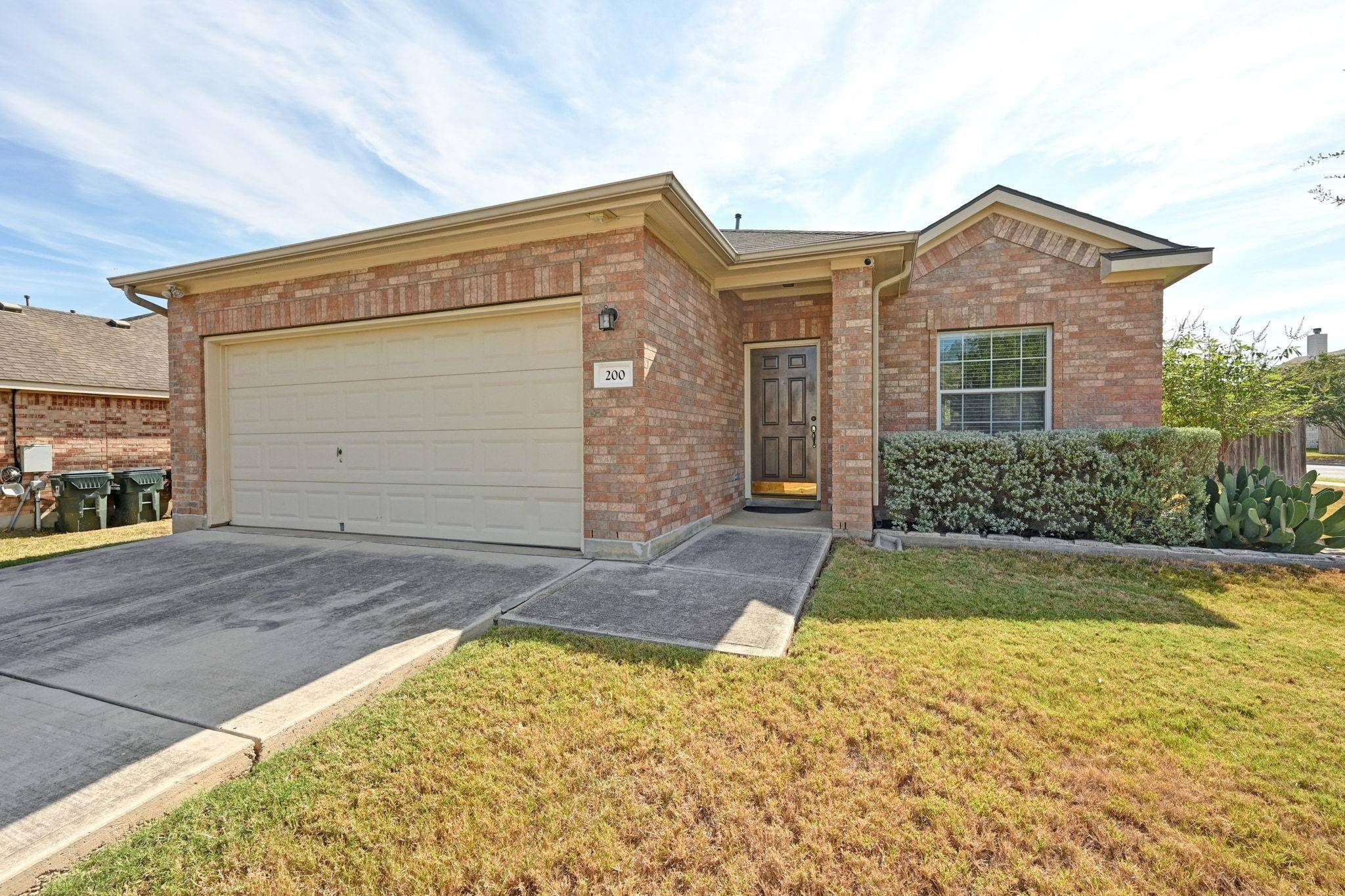 Kyle, TX 78640,200 Pecanwood S