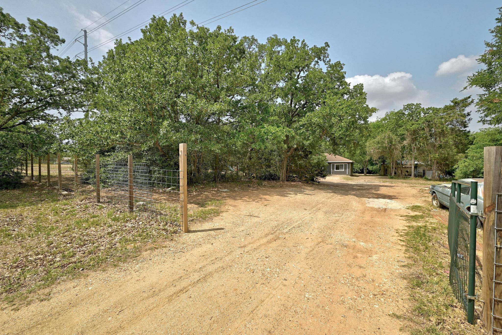 Bastrop, TX 78602,136 Shadow Oak DR