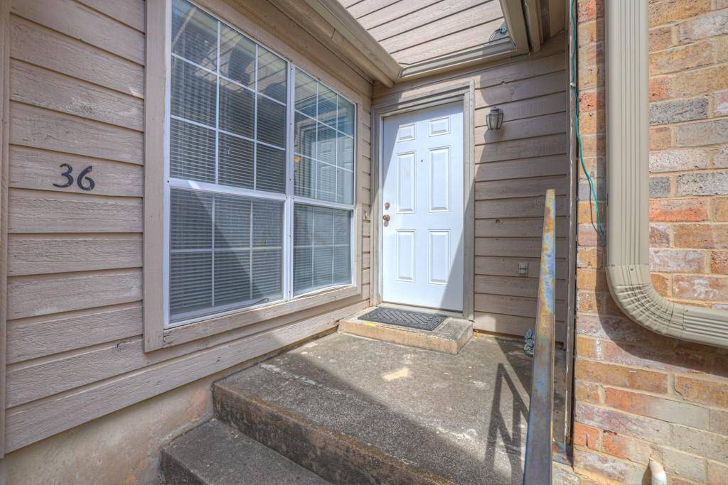 Canyon Lake, TX 78133,36 Oak Villa DR ## C-2