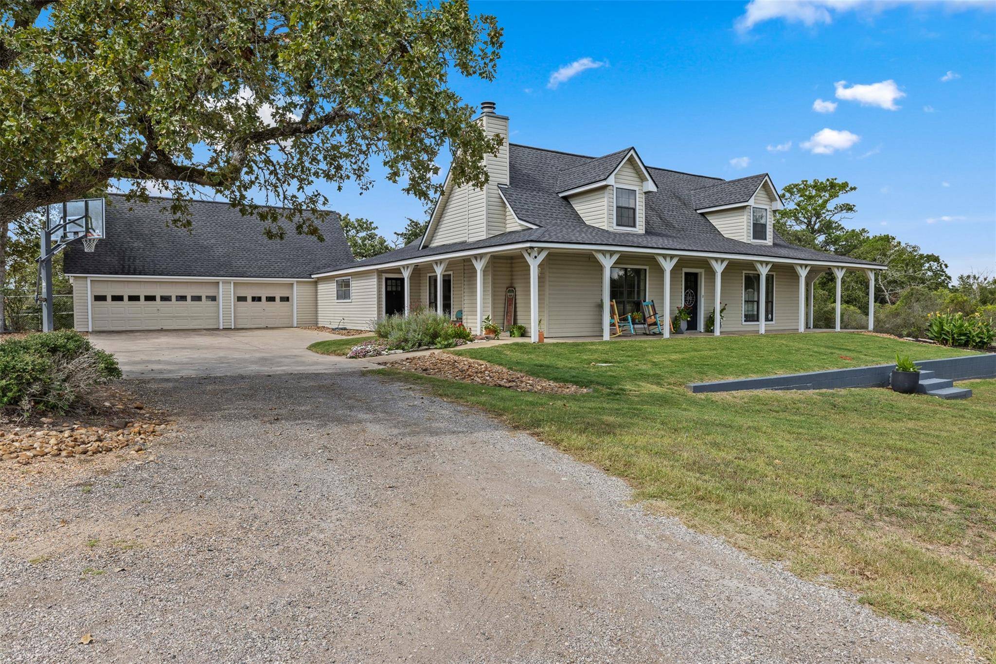 La Grange, TX 78945,3275 Forest Hill East DR
