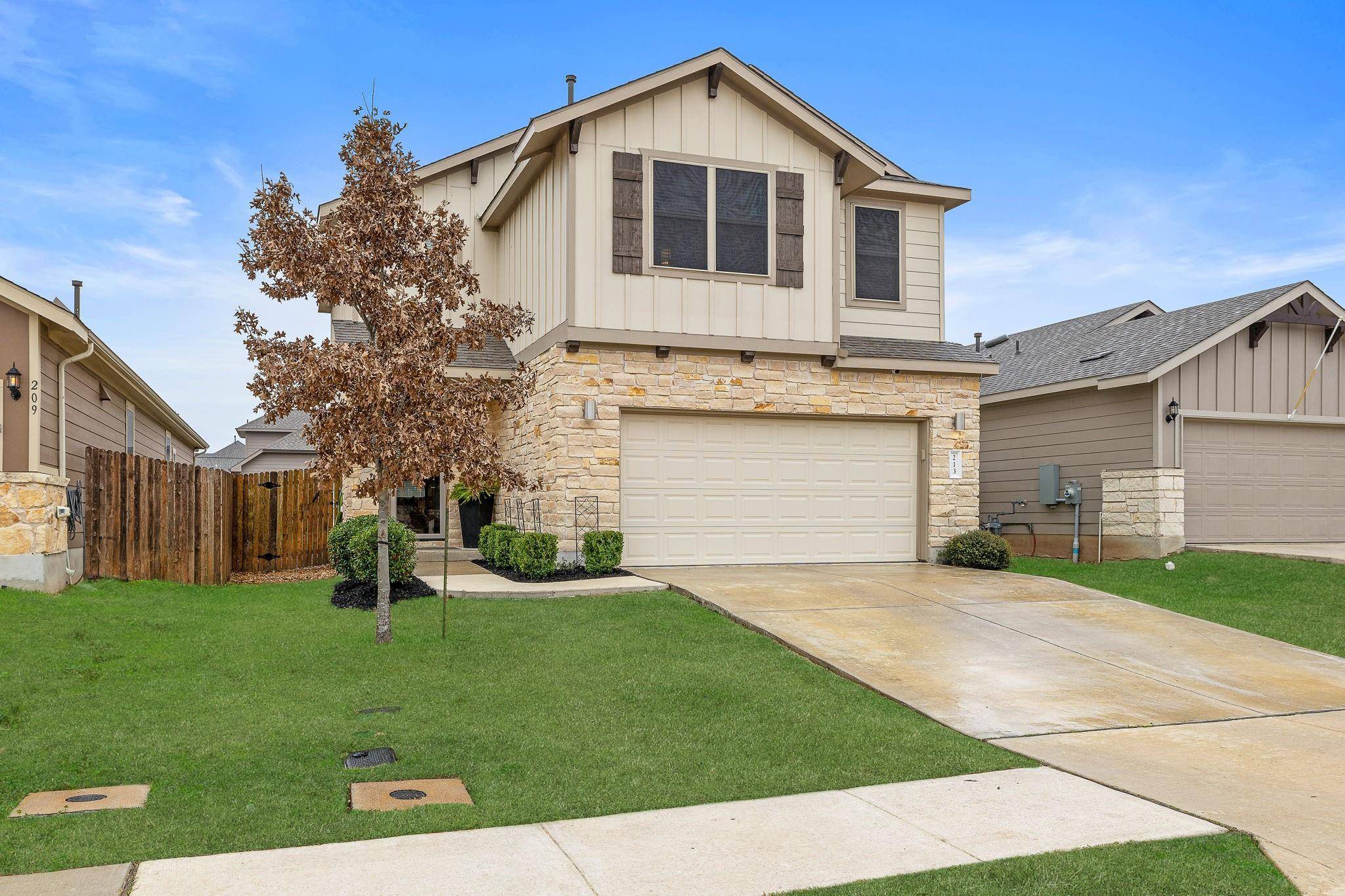 Liberty Hill, TX 78642,213 La Dera DR