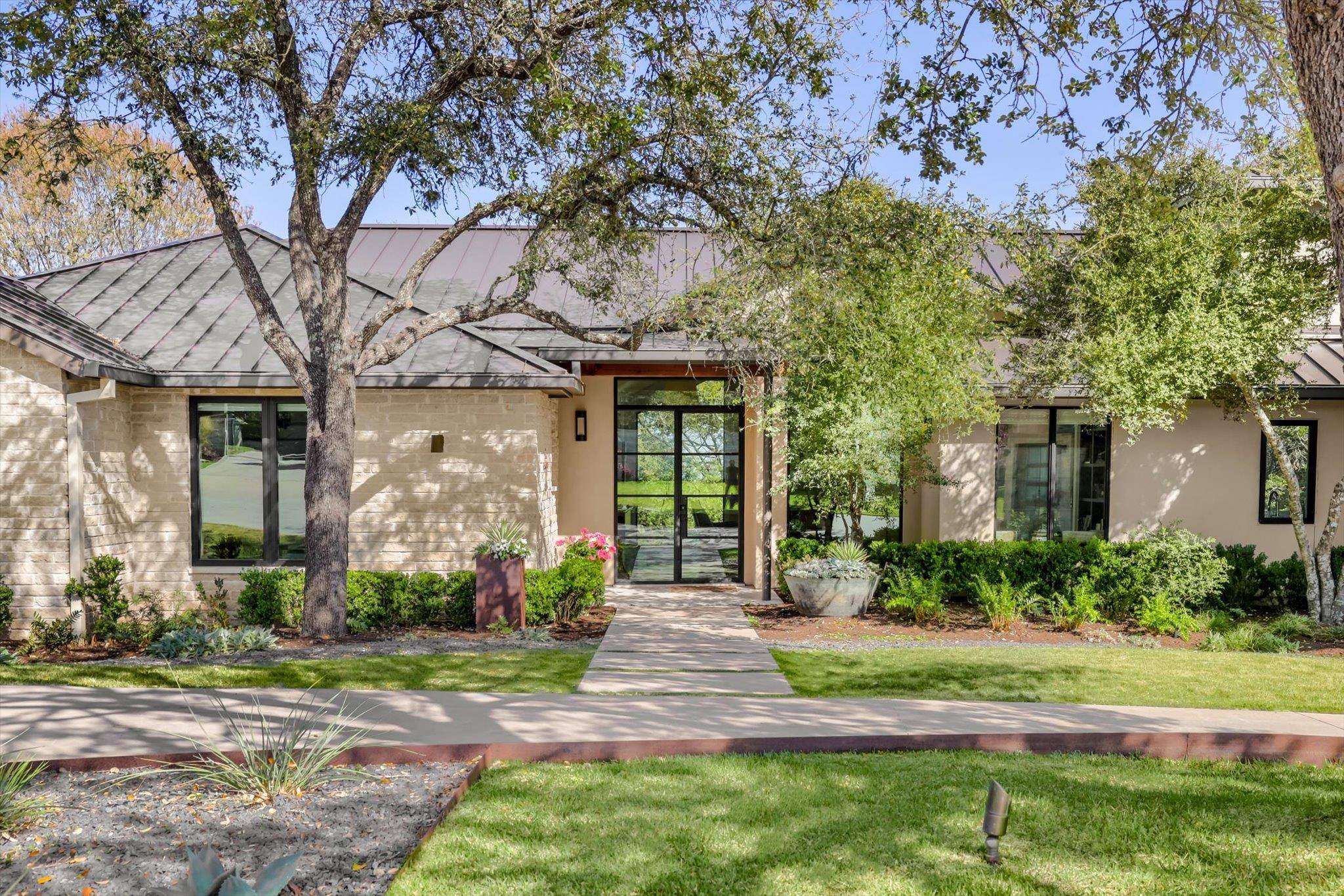 Austin, TX 78746,23 St Stephens School RD