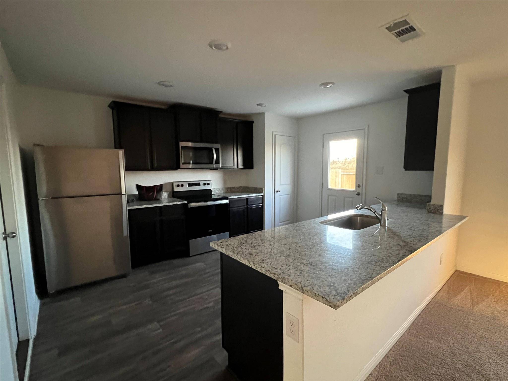 Jarrell, TX 76537,509 Riverdale DR