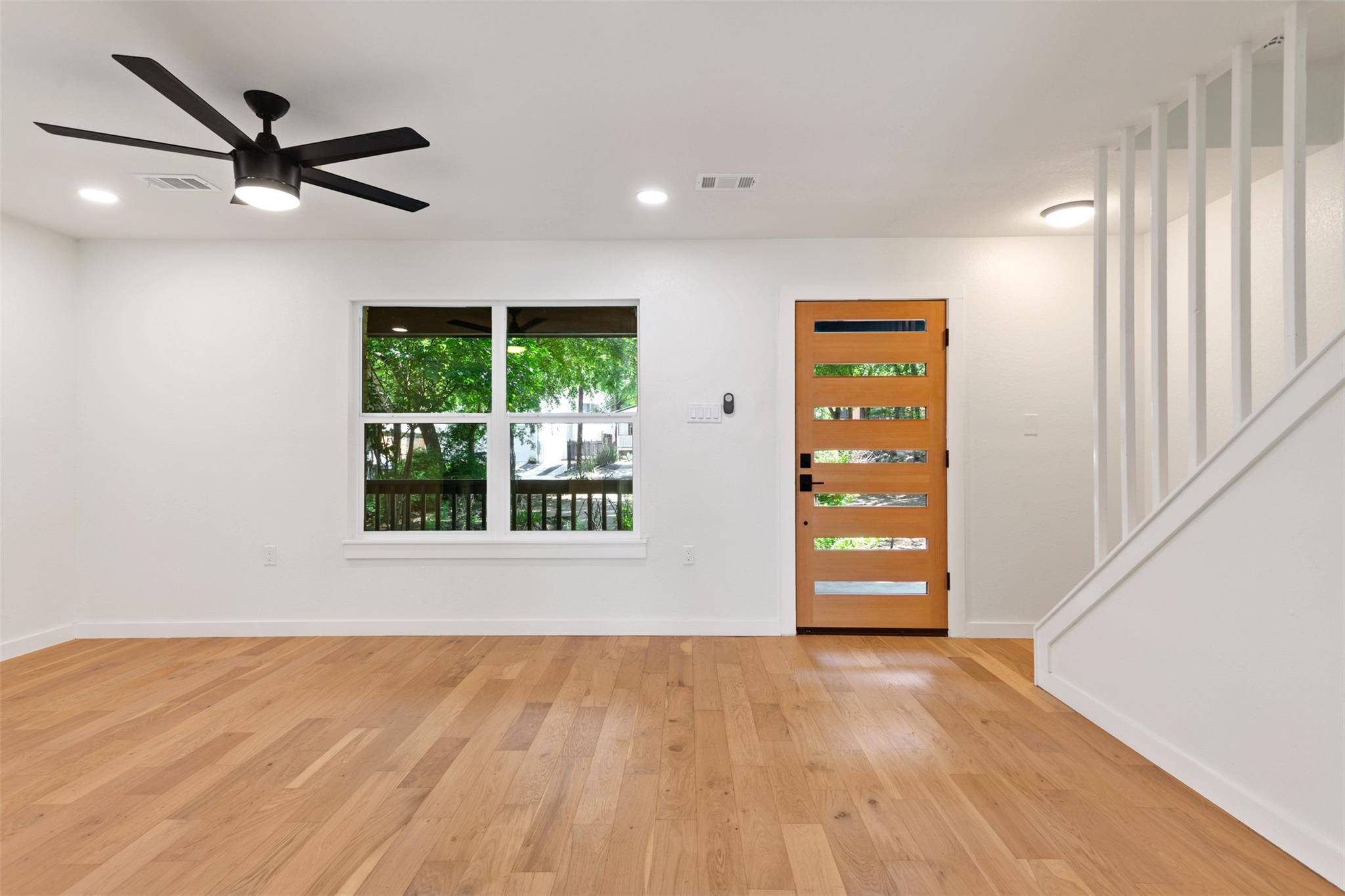Austin, TX 78702,2502 E 11th ST