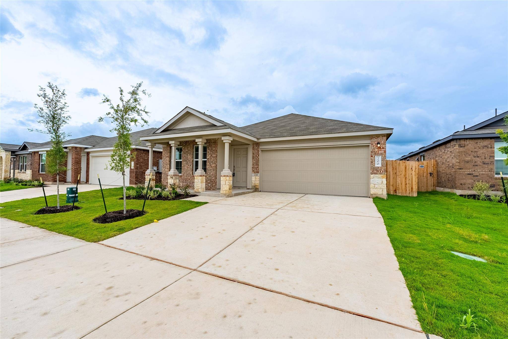 Hutto, TX 78634,200 Camargue DR