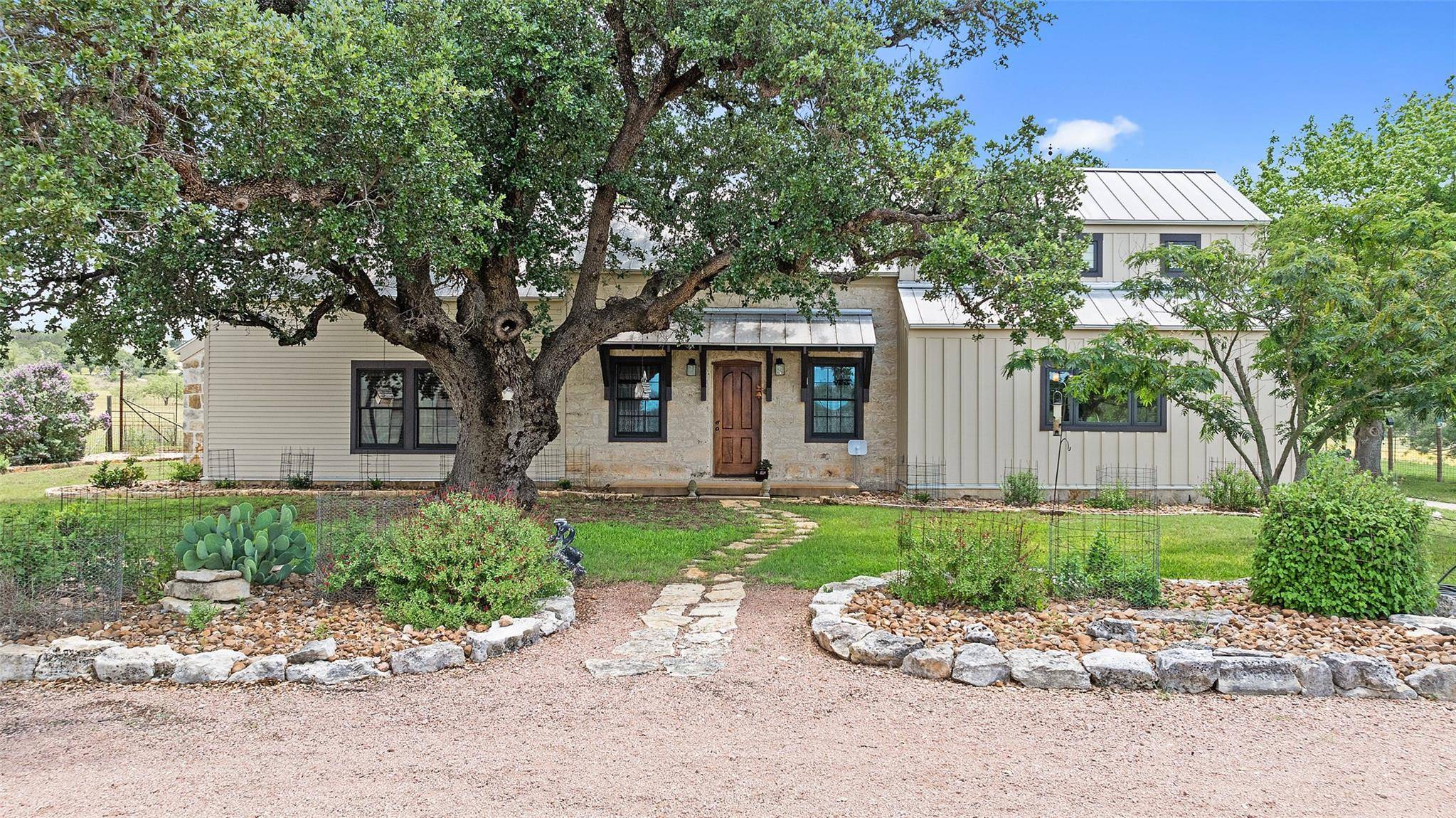 Fredericksburg, TX 78624,544 Alfred Henke RD