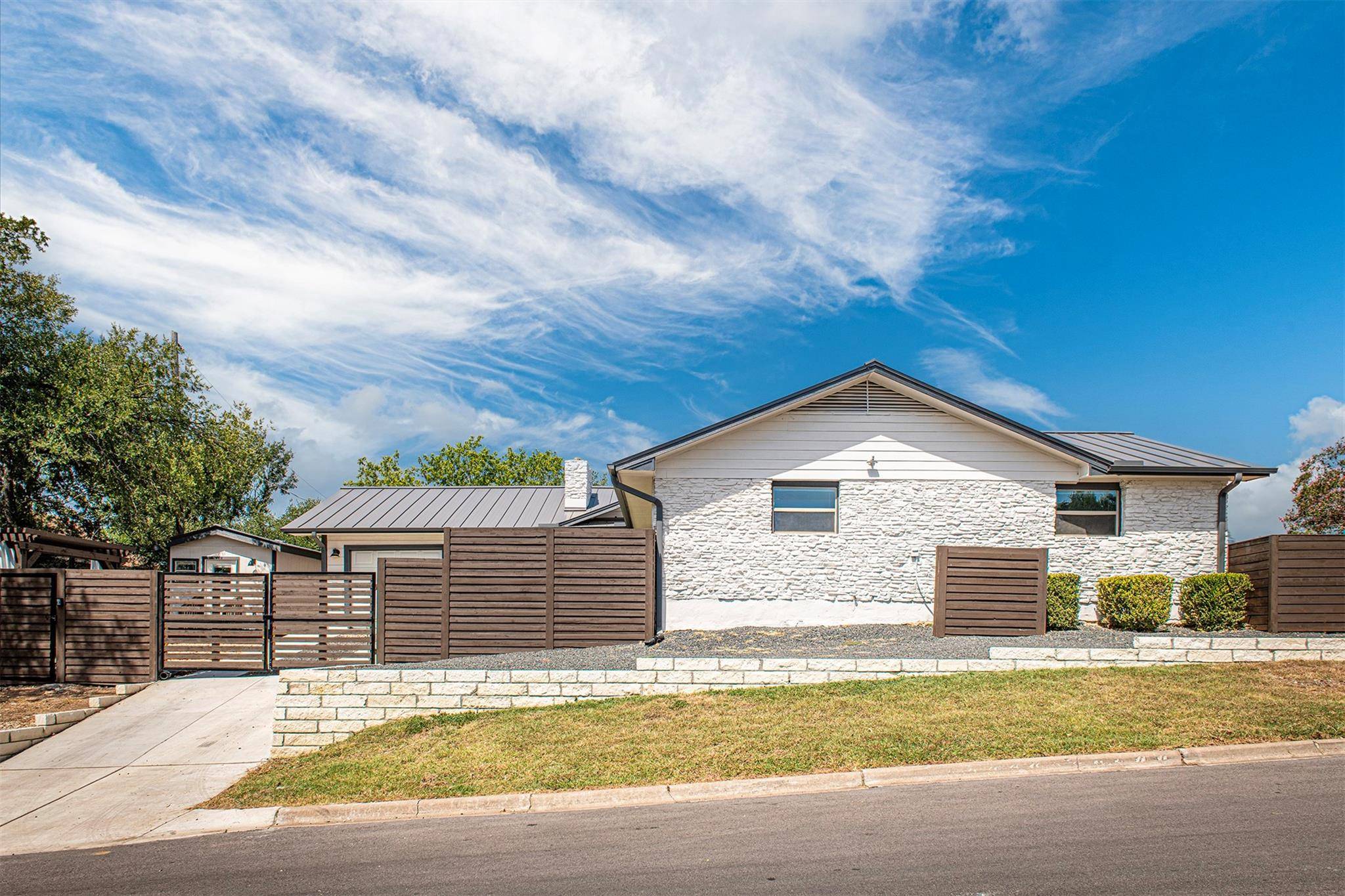 Austin, TX 78721,3907 Chase CIR