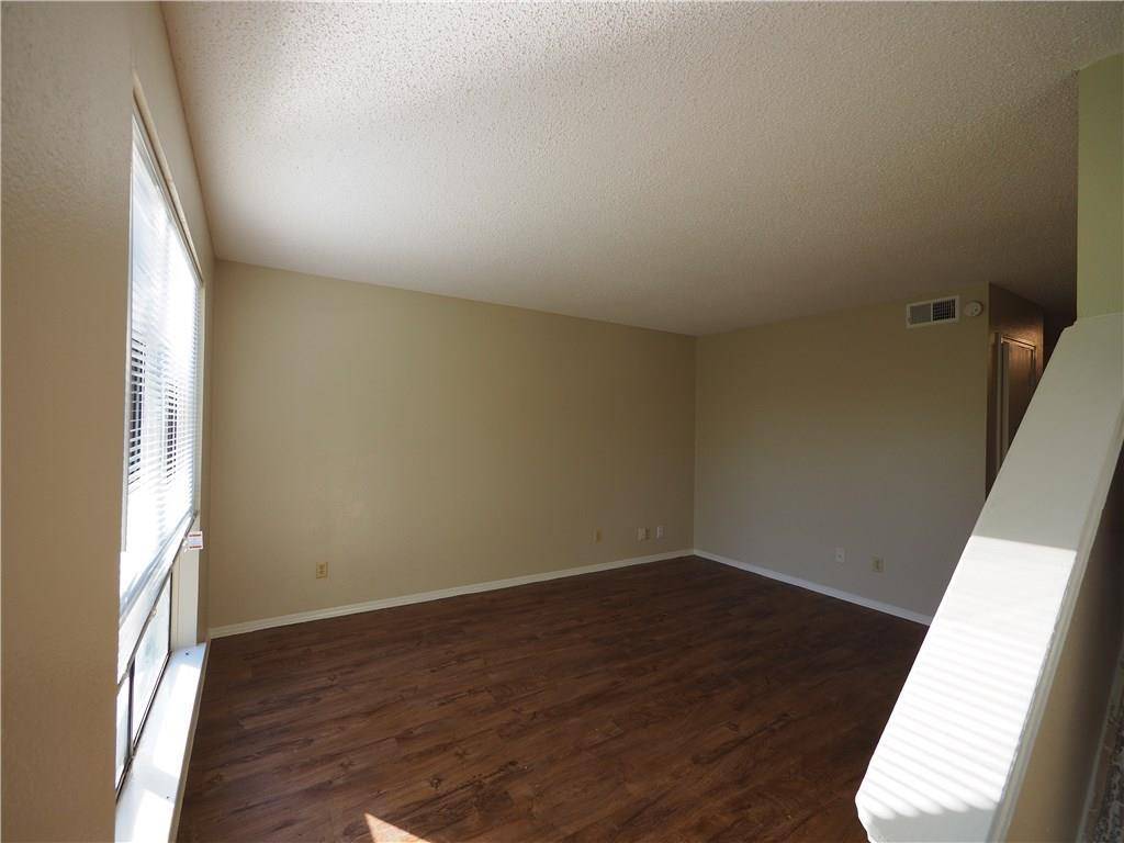 Elgin, TX 78621,105 Hillside DR #B