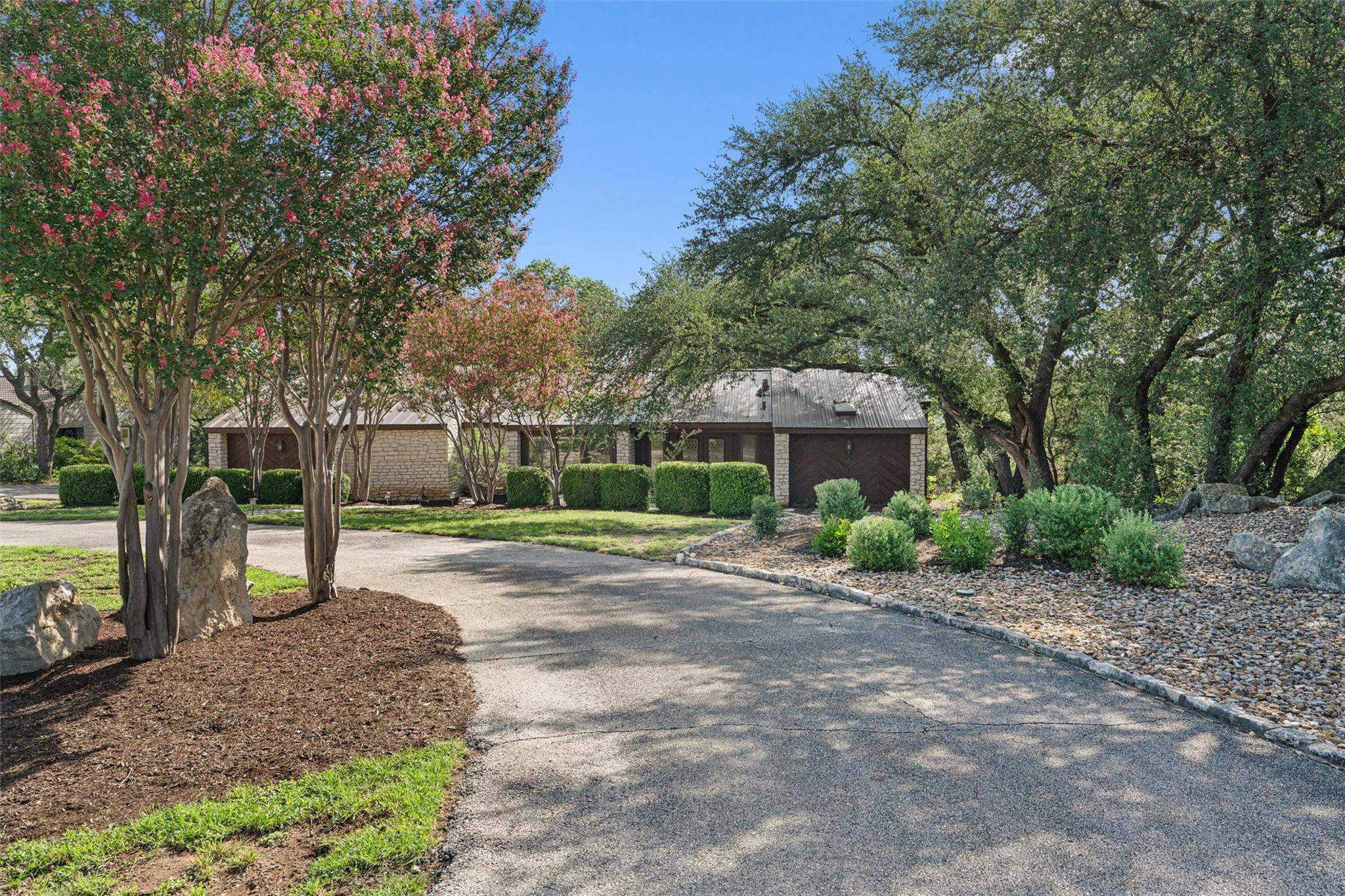 Lakeway, TX 78734,104 N TIMPANAGOS DR