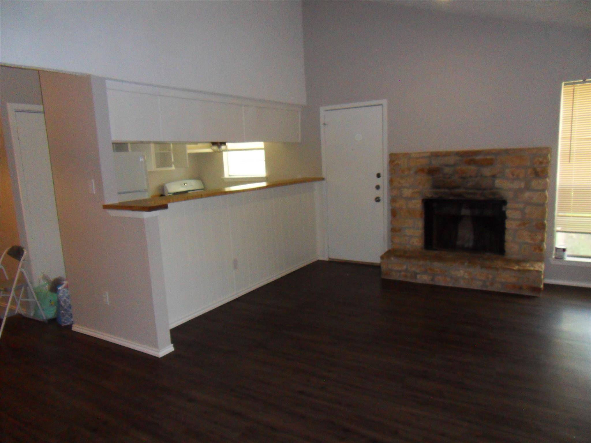 Austin, TX 78745,811 Sirocco DR #B